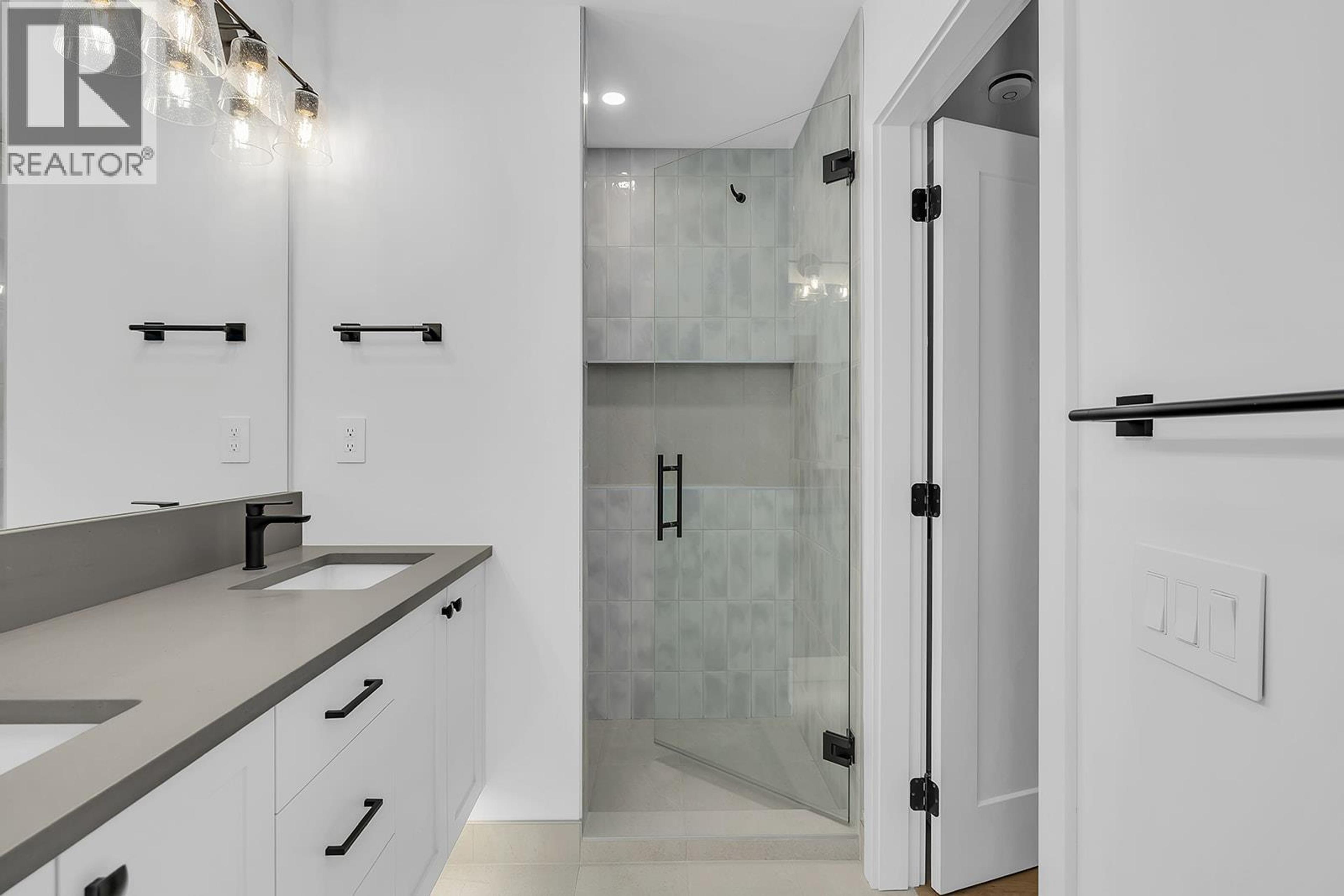 #82 255 FEATHERTOP WAY - 37