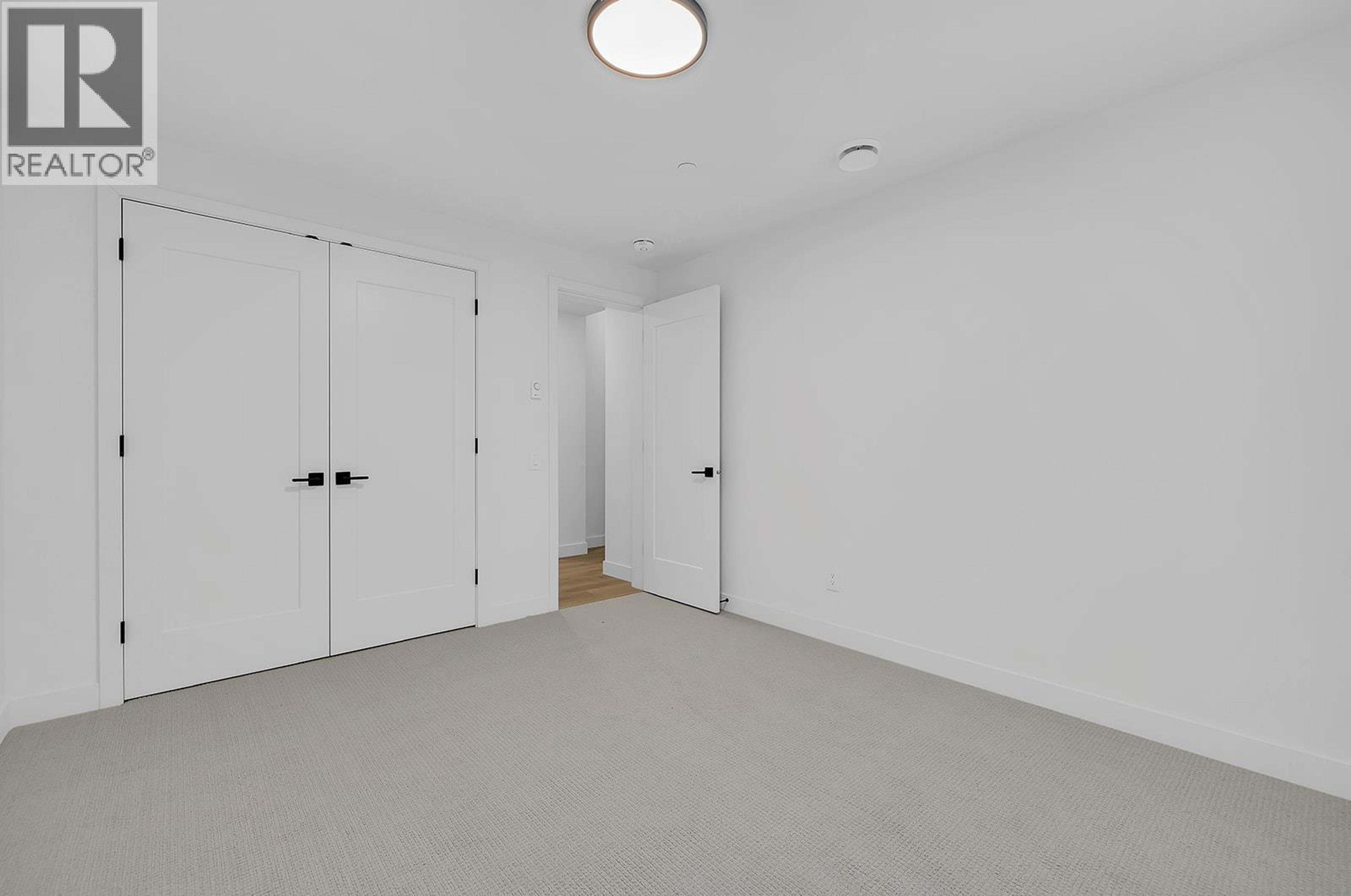 #82 255 FEATHERTOP WAY - 36