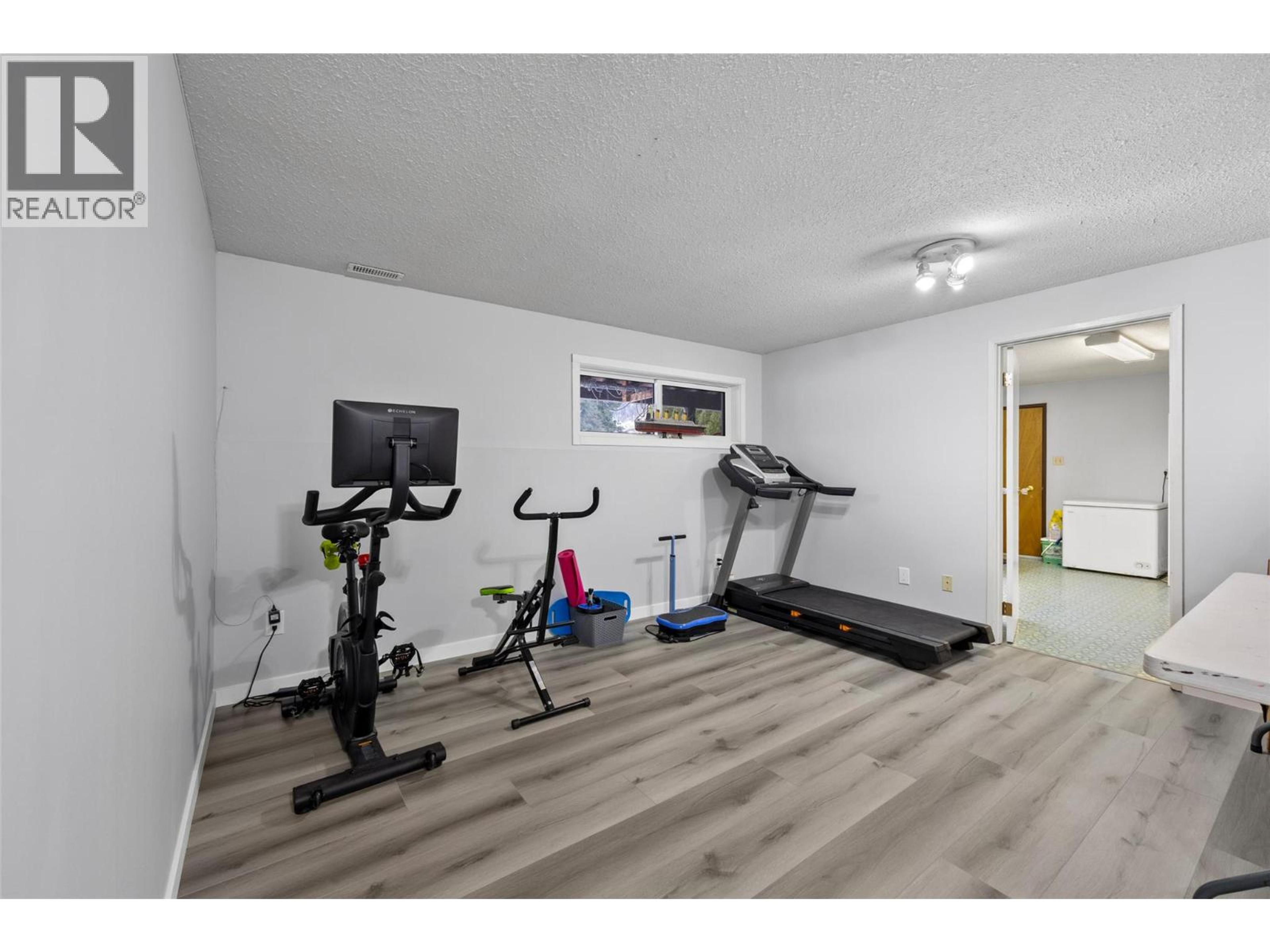 229 ASPEN DRIVE - 18