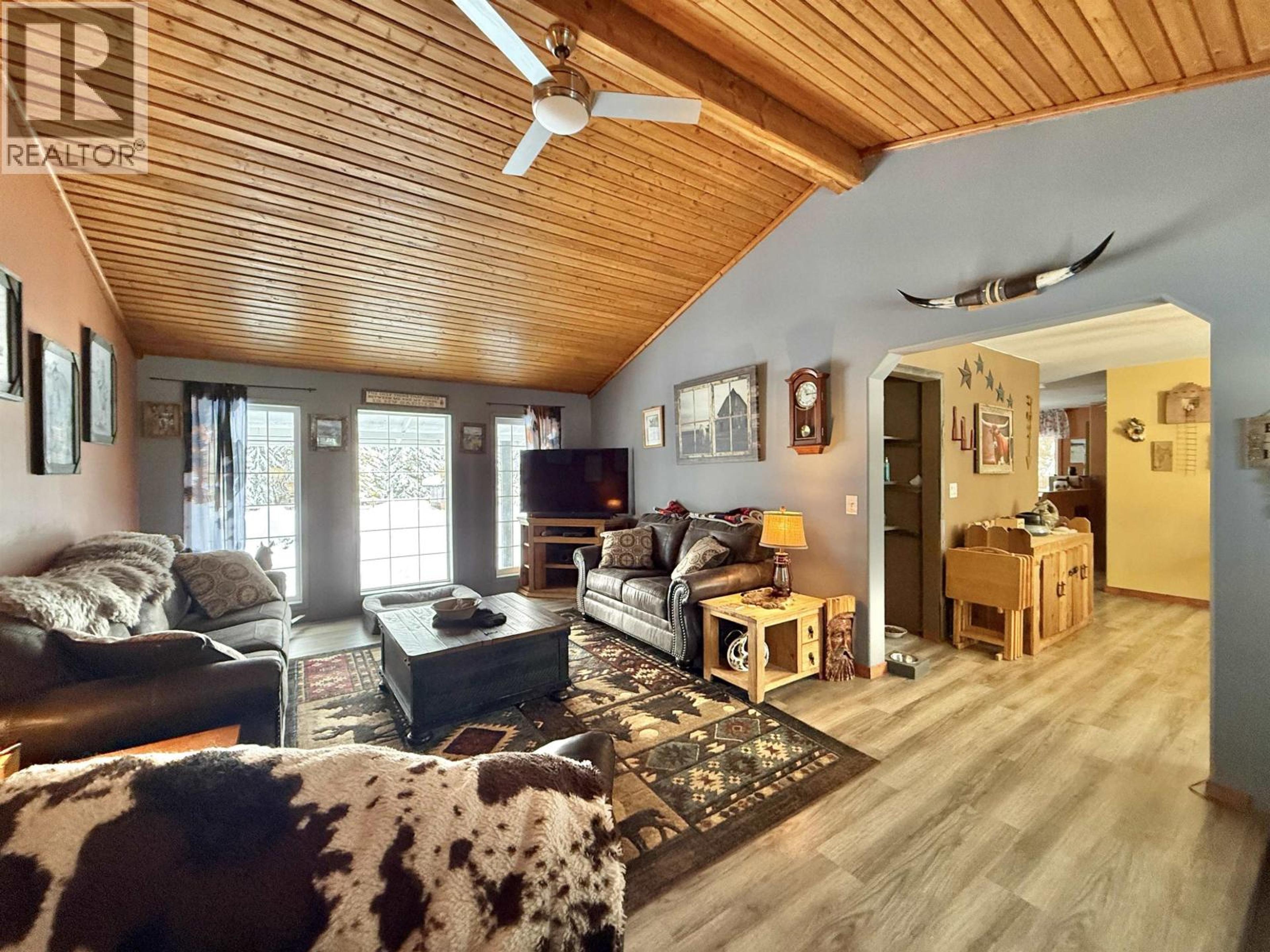 4778 SOUTHWOOD ROAD - 12