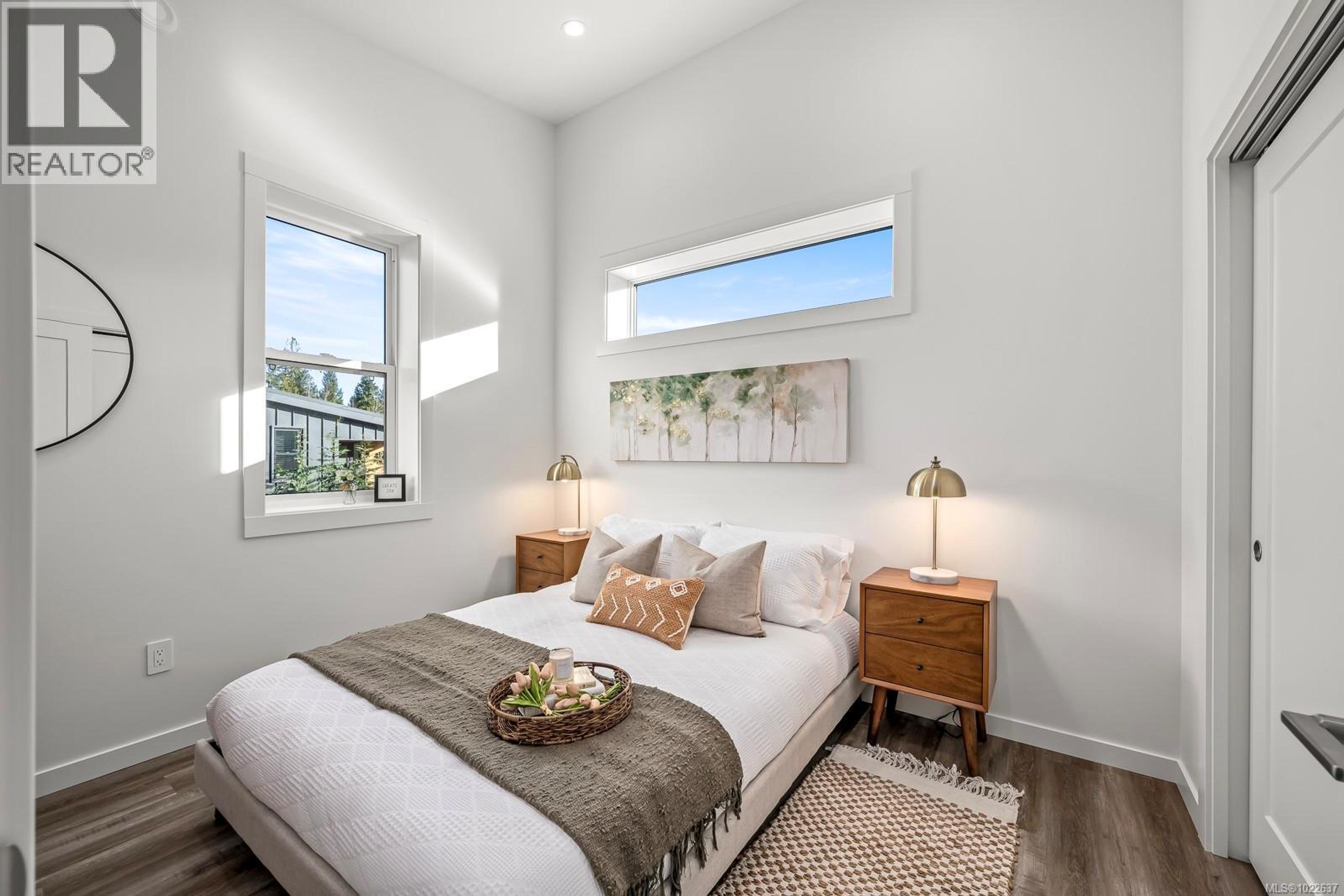 #20 3025 ROYSTON RD - 23