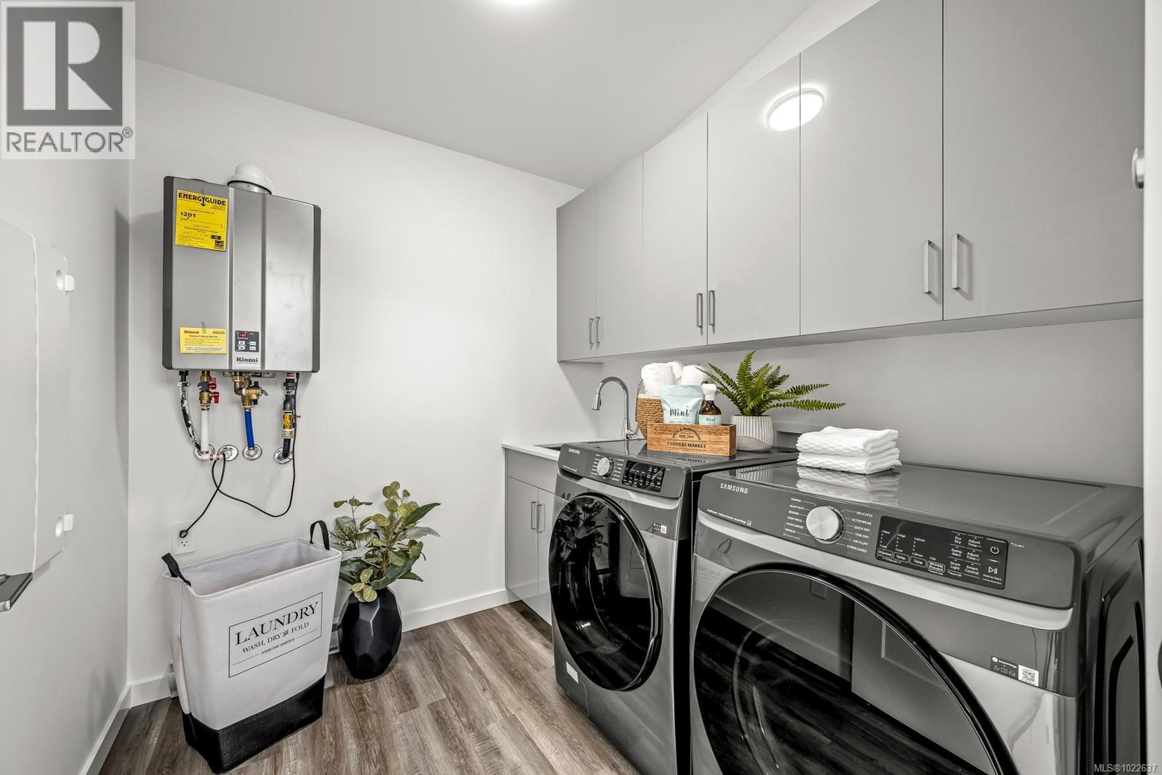 #20 3025 ROYSTON RD - 21