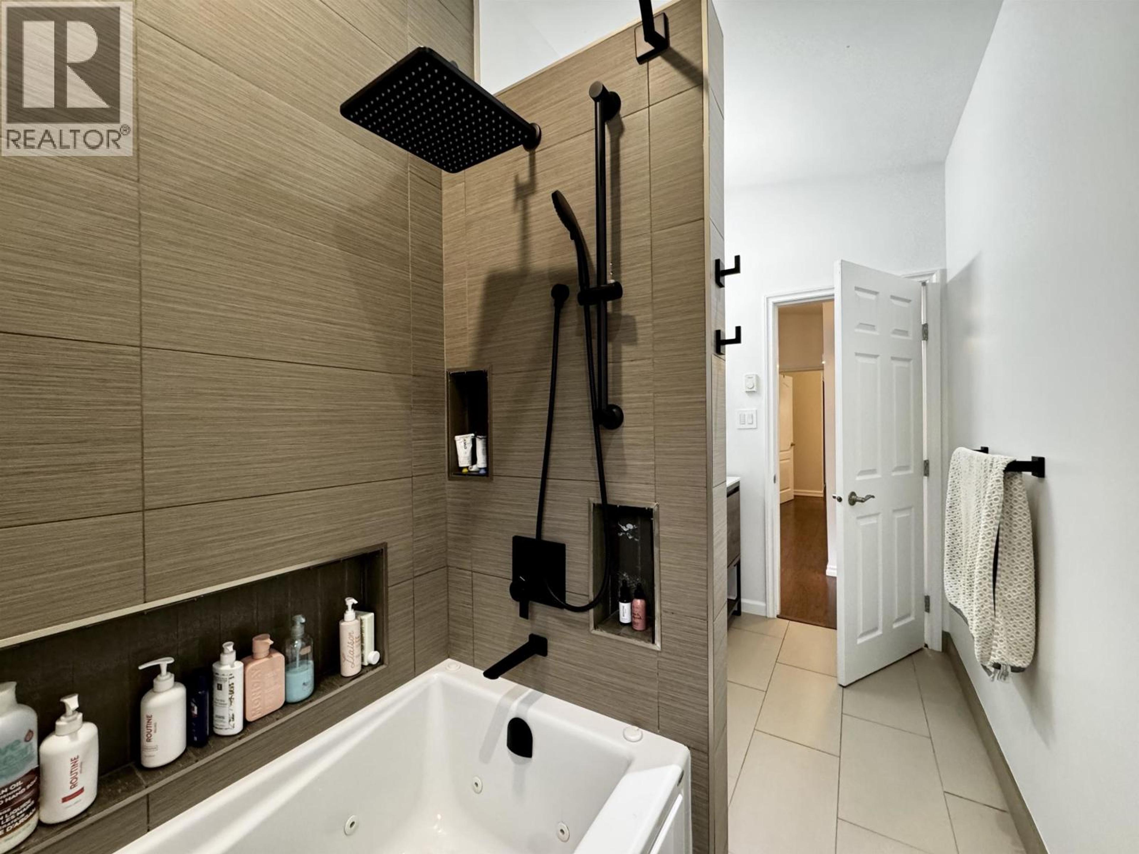 284 CRESTVIEW DRIVE - 20