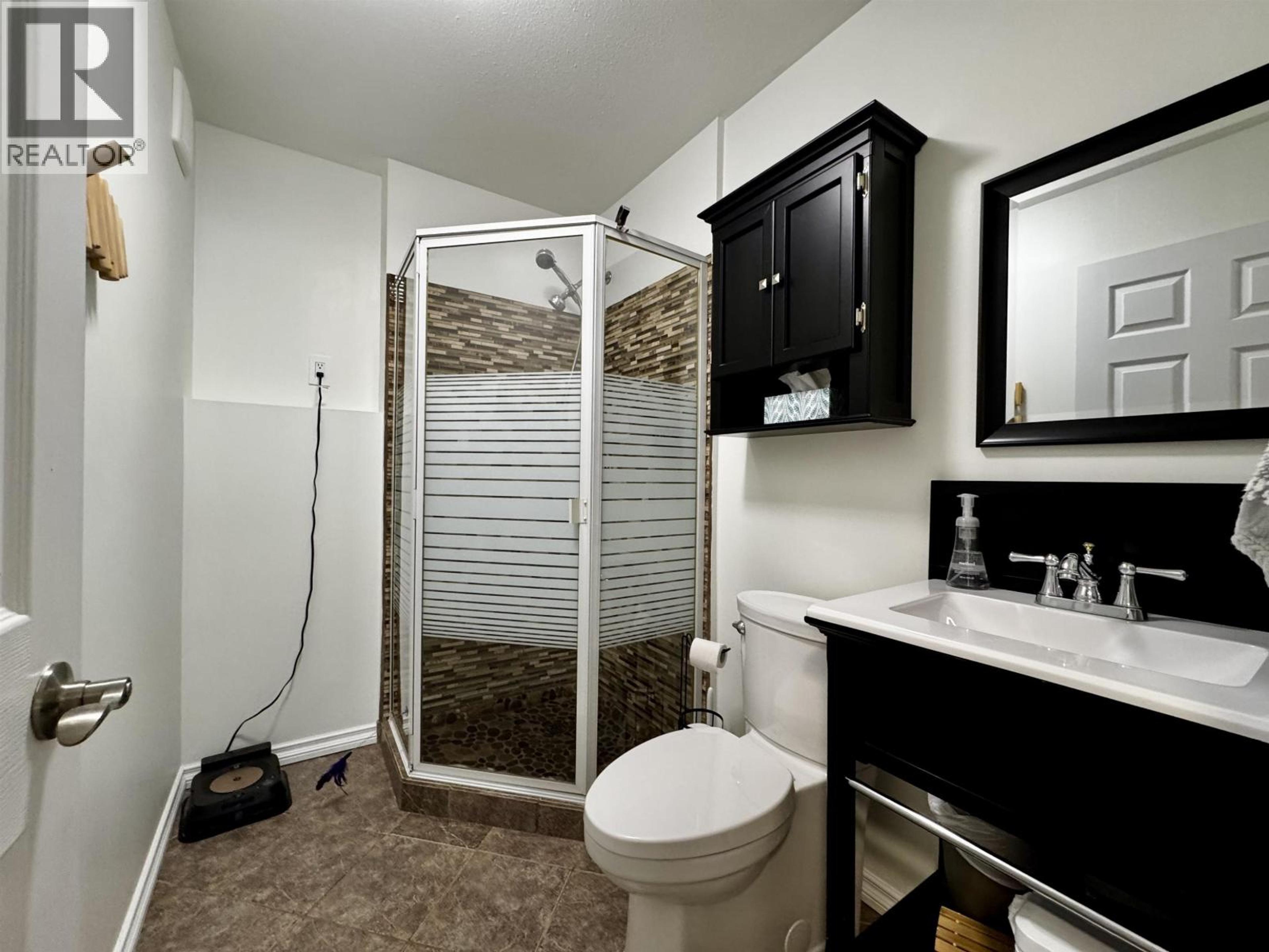 284 CRESTVIEW DRIVE - 28