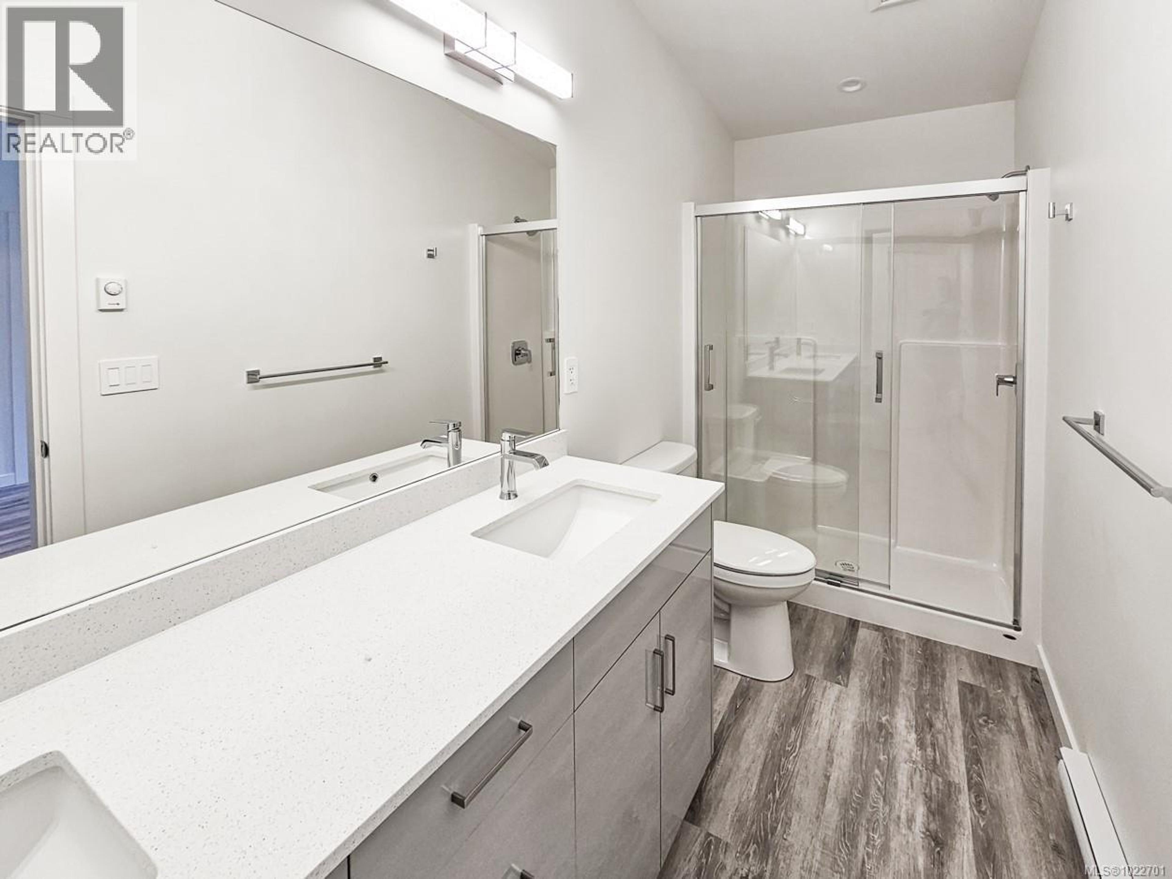 #46 3025 ROYSTON RD - 12