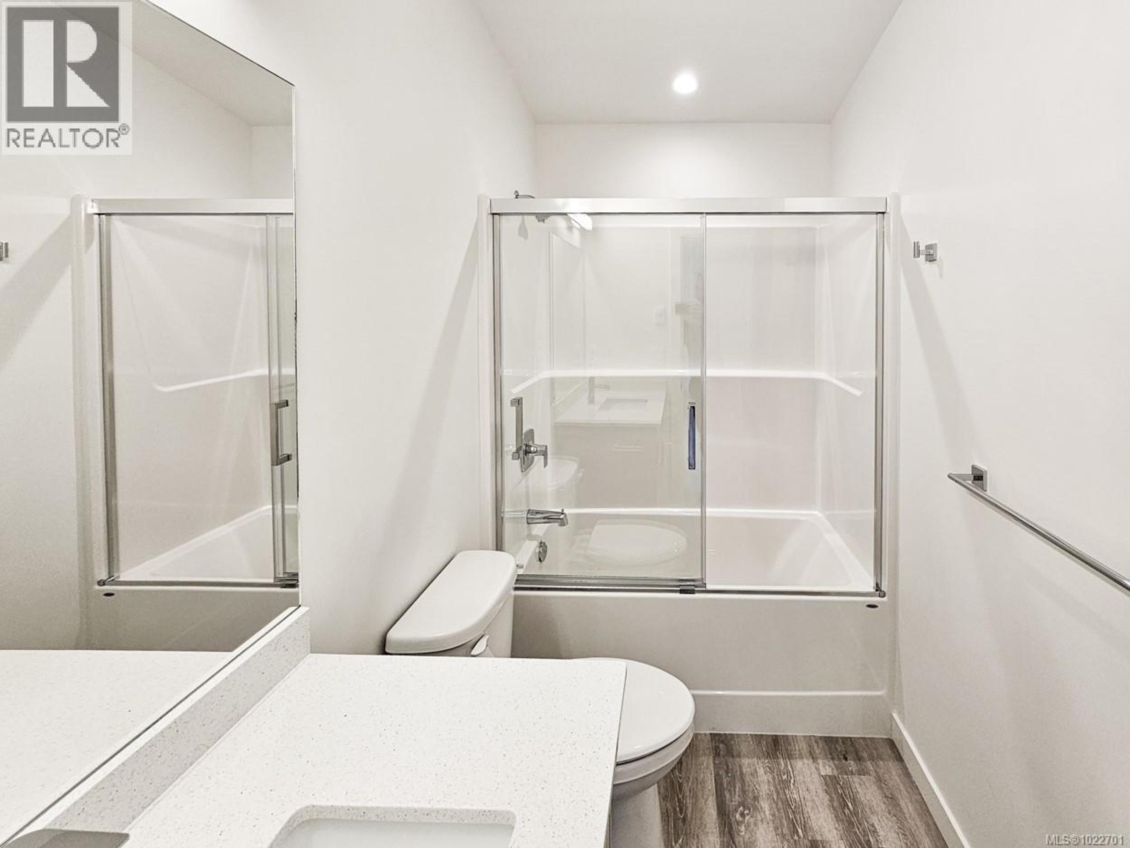 #46 3025 ROYSTON RD - 7