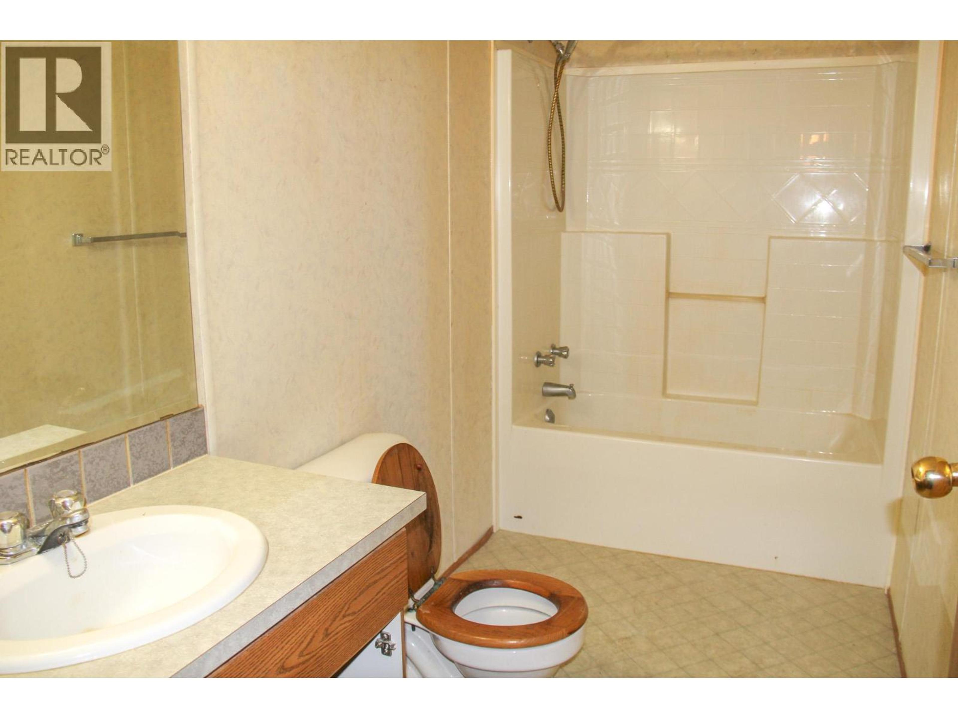 2369 BARRIERE LAKES ROAD - Image 6