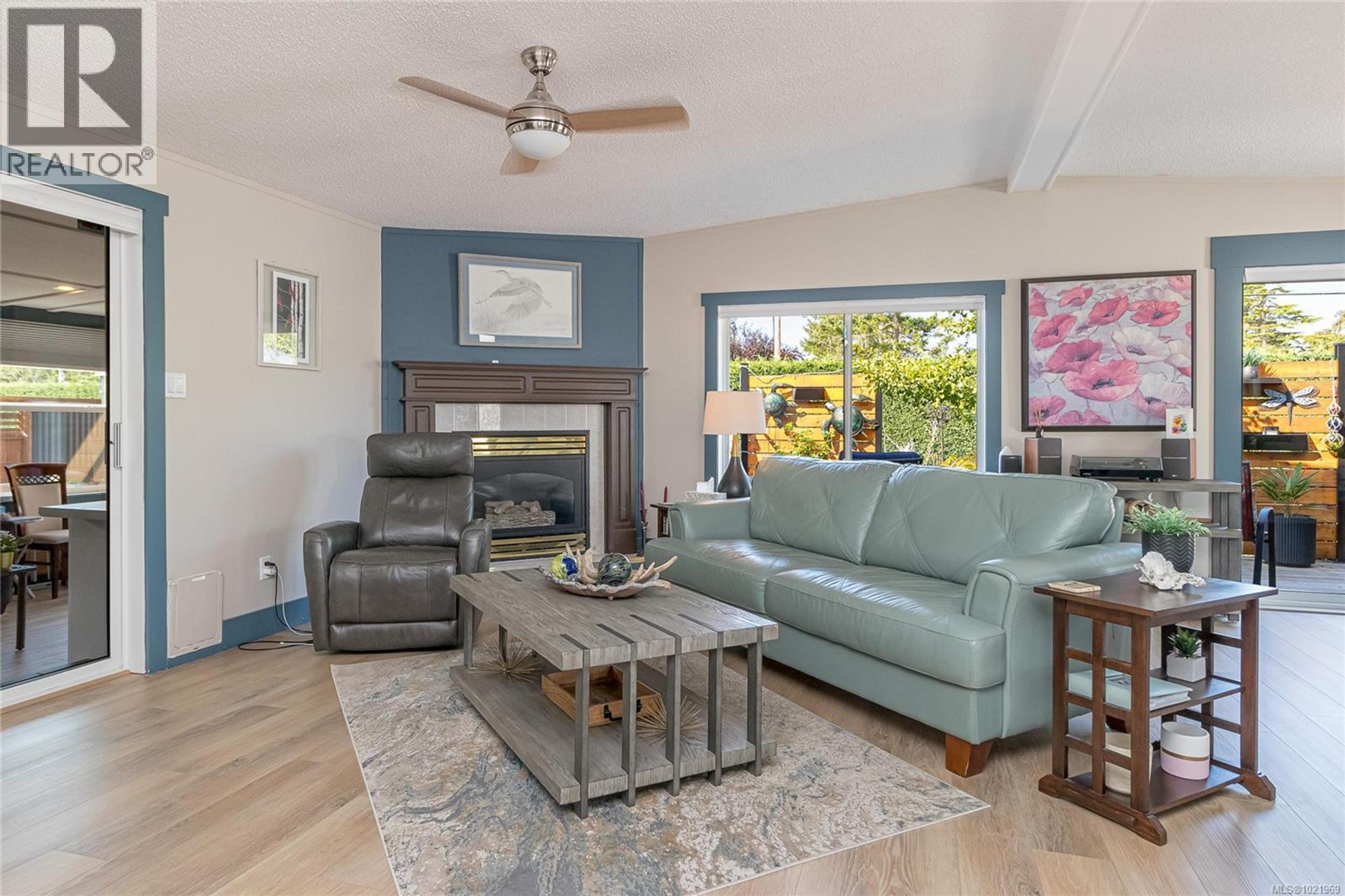 #42 450 STANFORD AVE E - Image 2