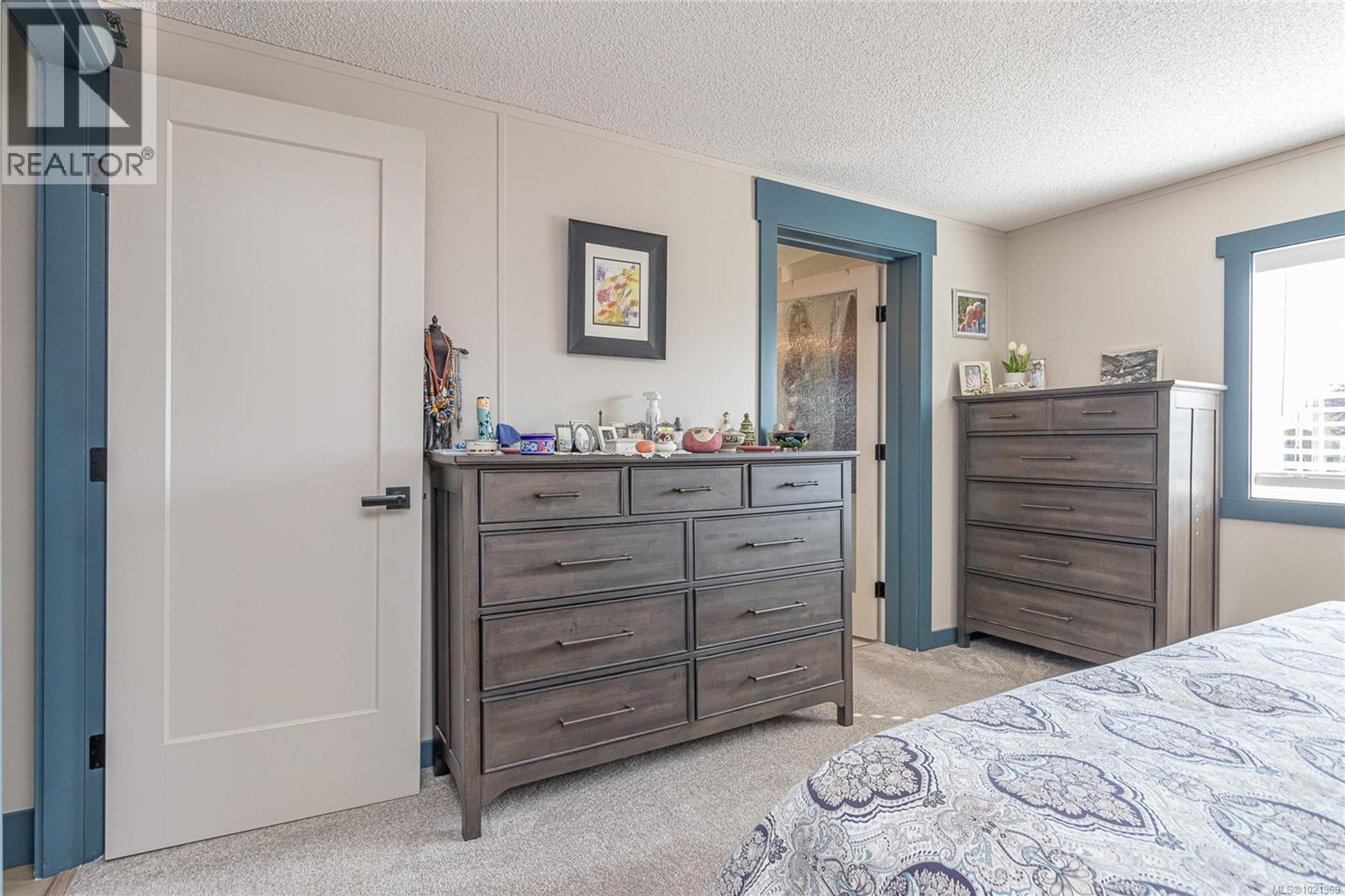 #42 450 STANFORD AVE E - 29