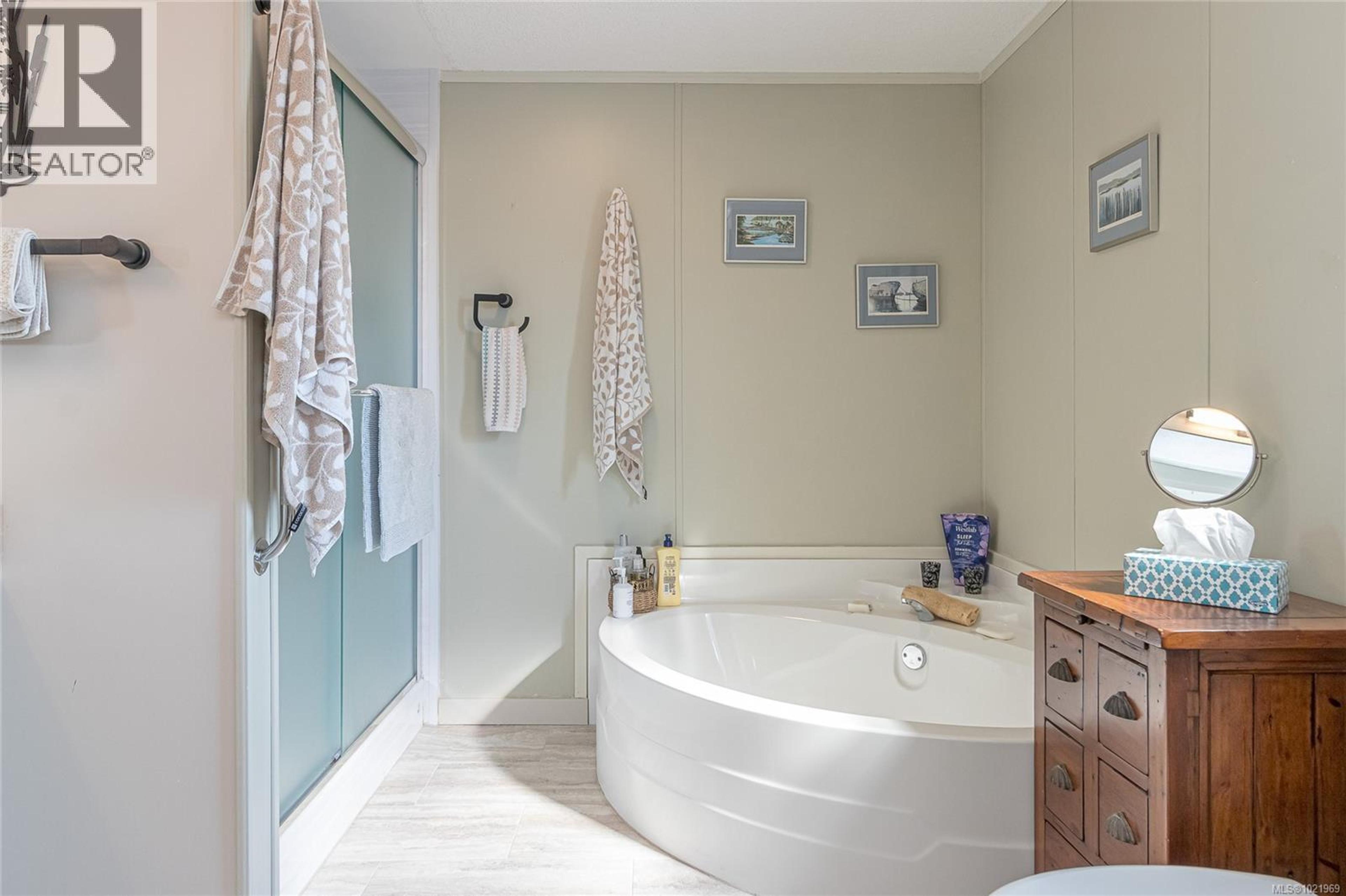 #42 450 STANFORD AVE E - 35