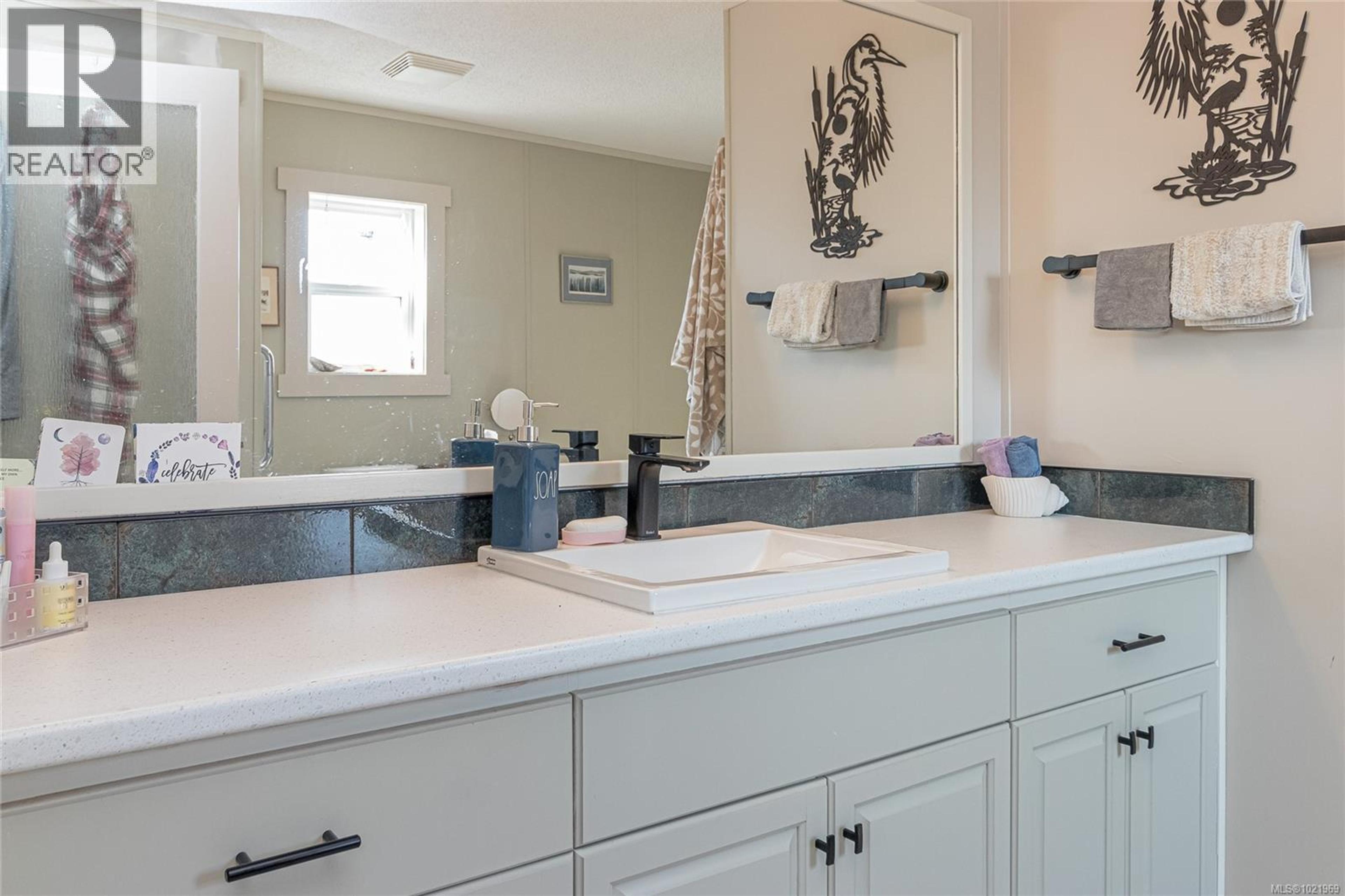 #42 450 STANFORD AVE E - 36