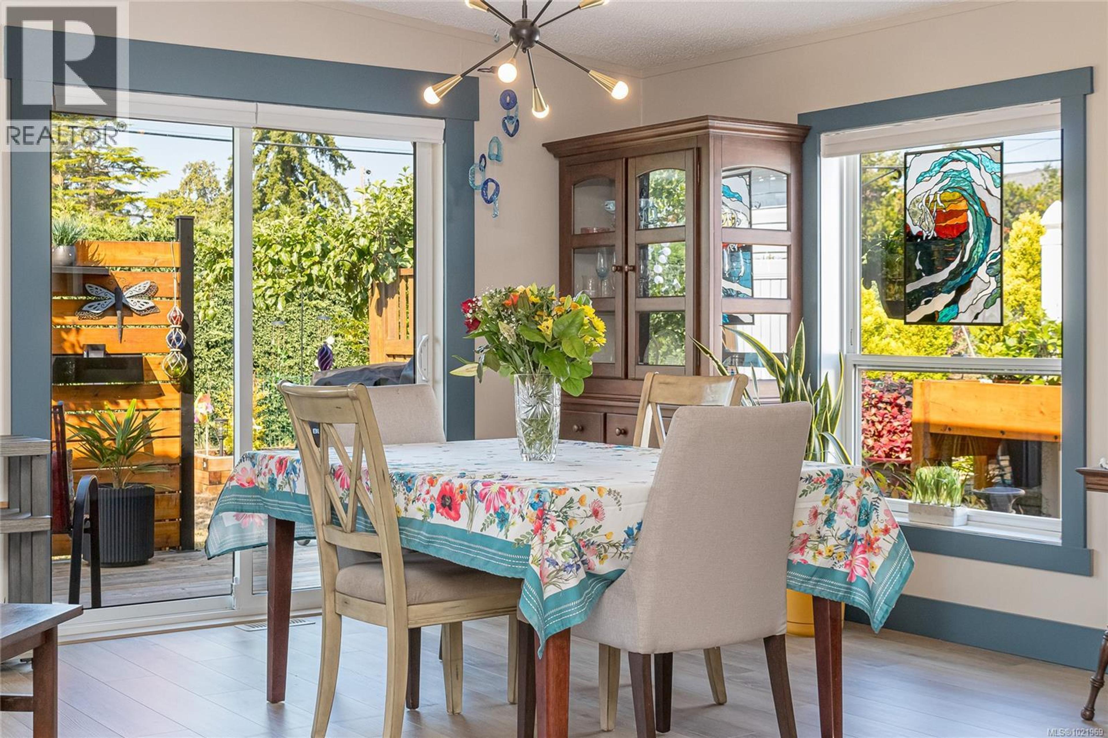 #42 450 STANFORD AVE E - 4