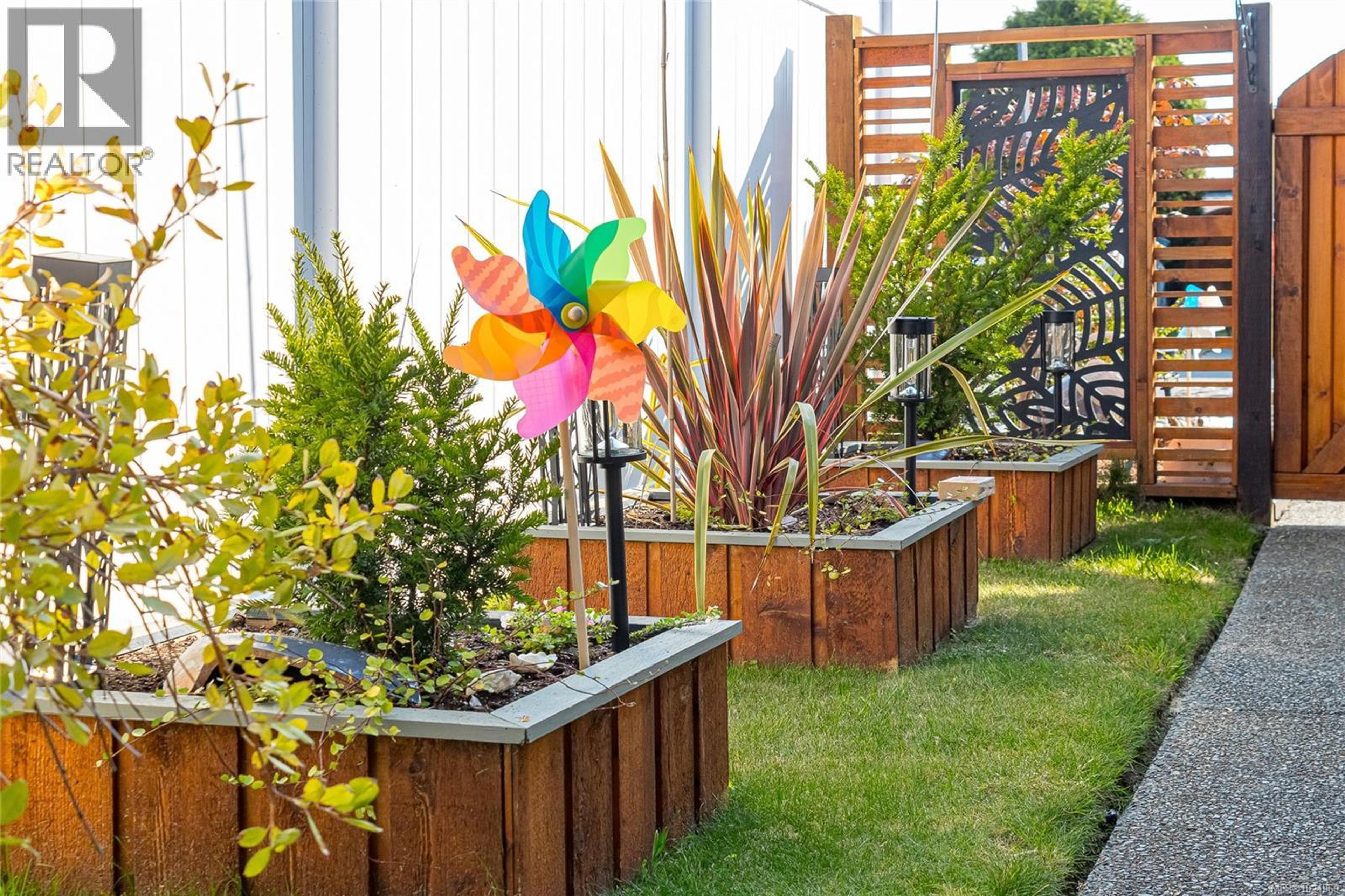 #42 450 STANFORD AVE E - 41