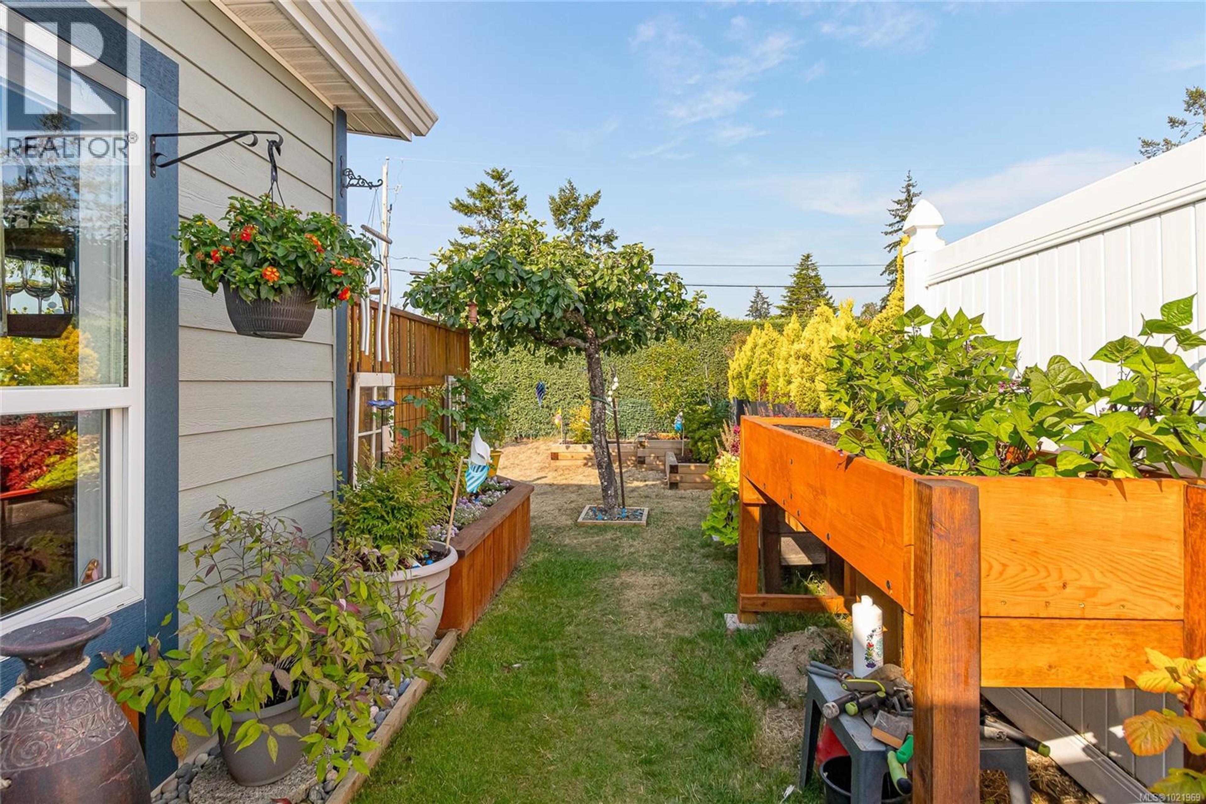 #42 450 STANFORD AVE E - 55