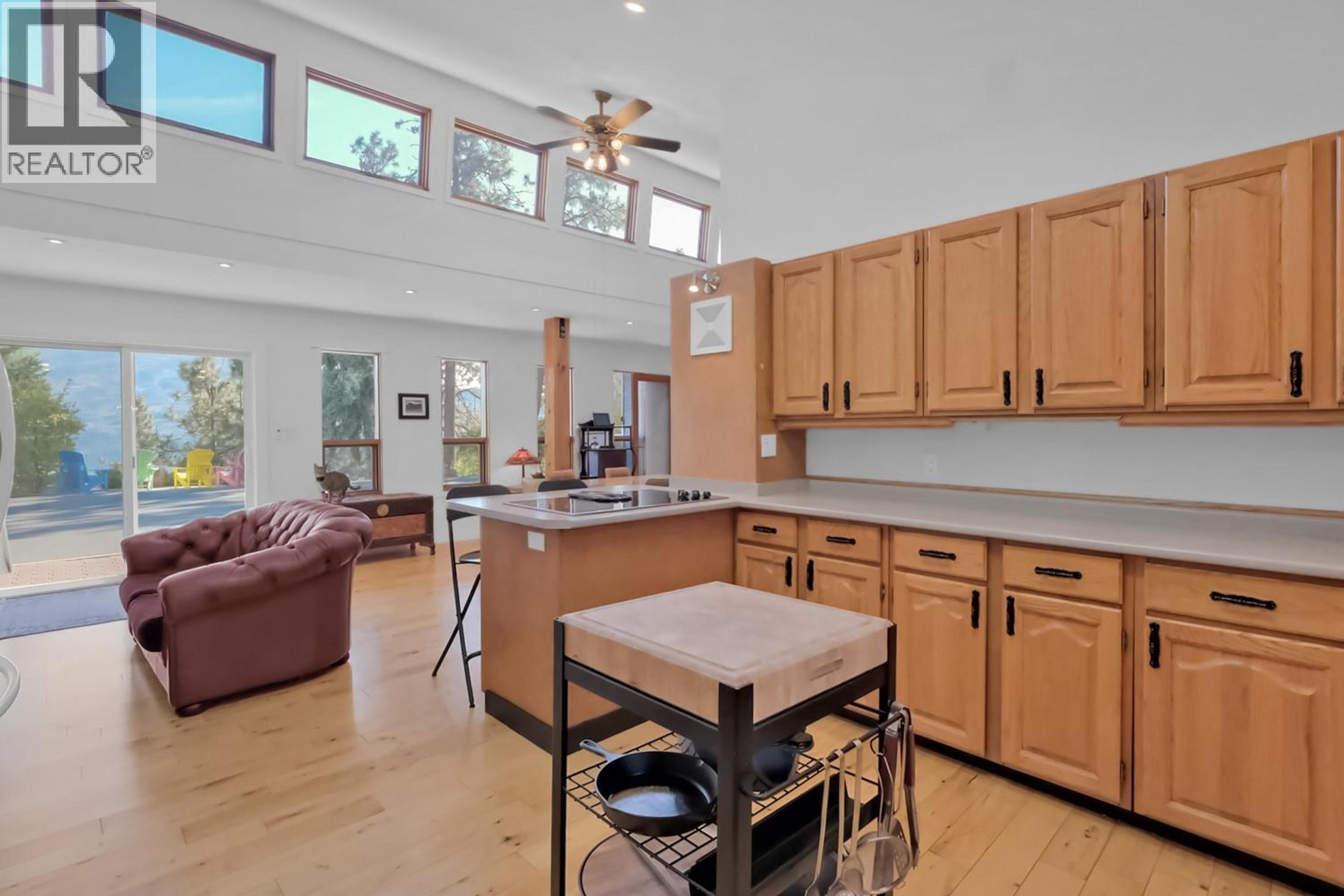 5290 TREPANIER BENCH ROAD - 11