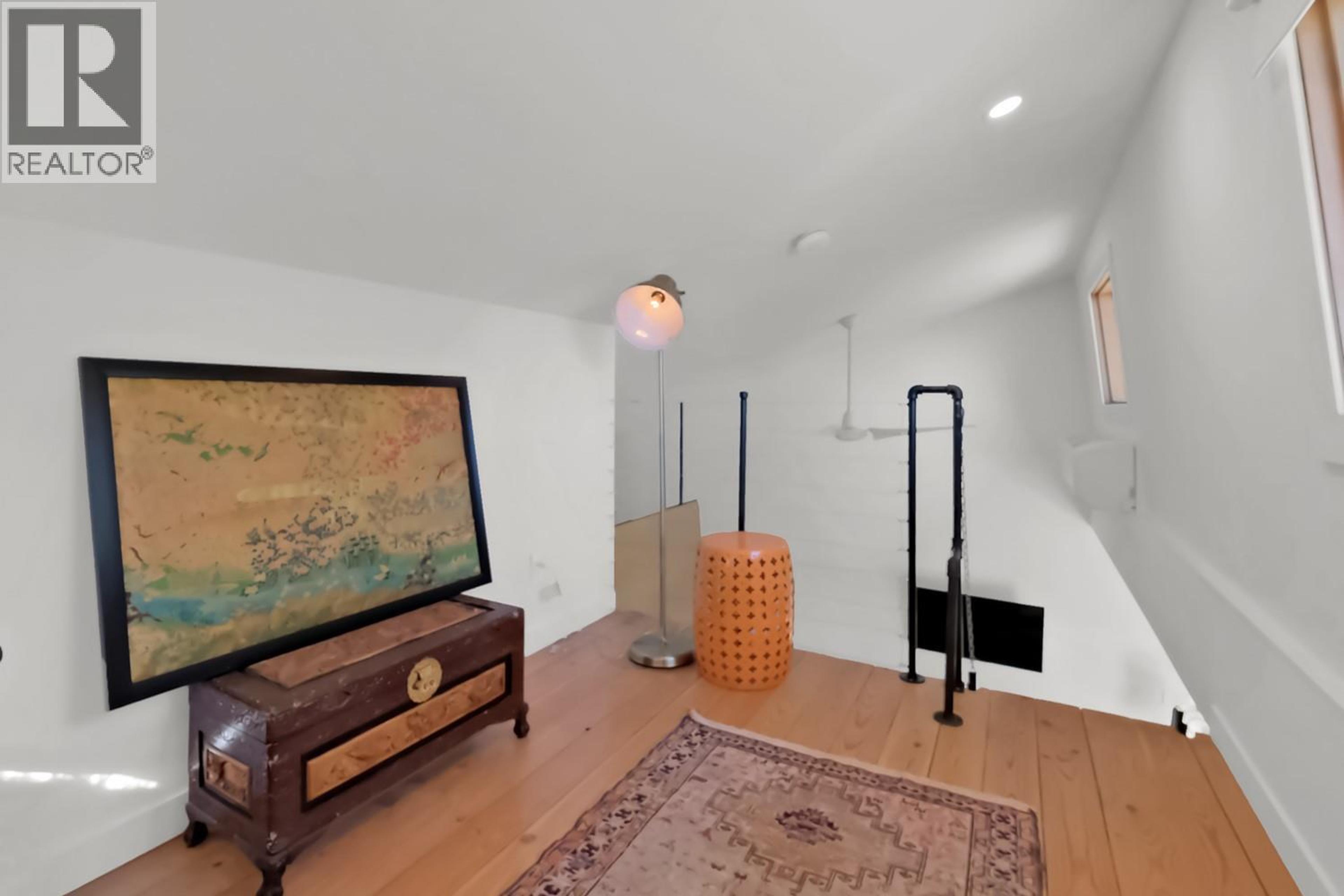 5290 TREPANIER BENCH ROAD - 29