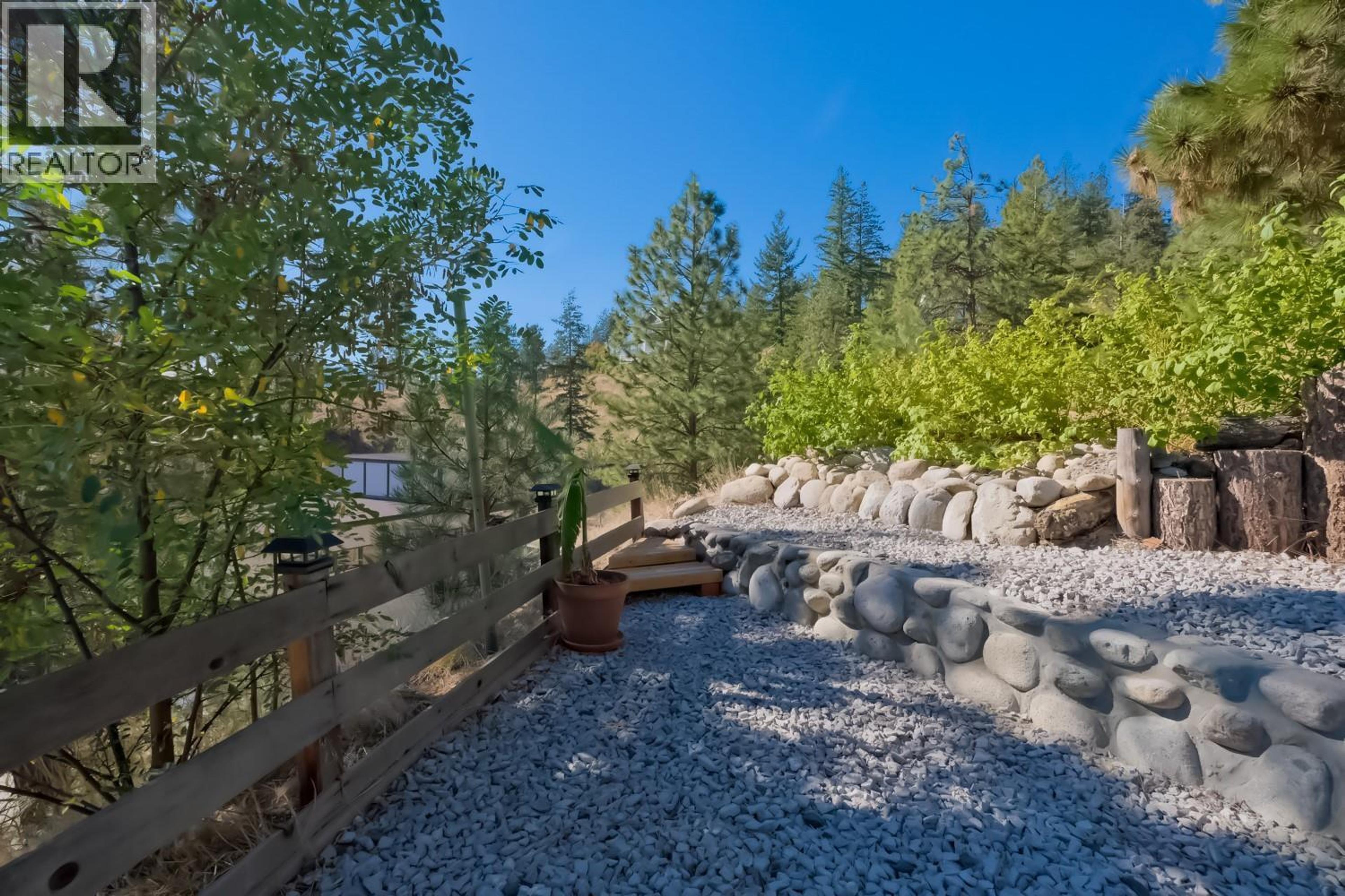 5290 TREPANIER BENCH ROAD - 33