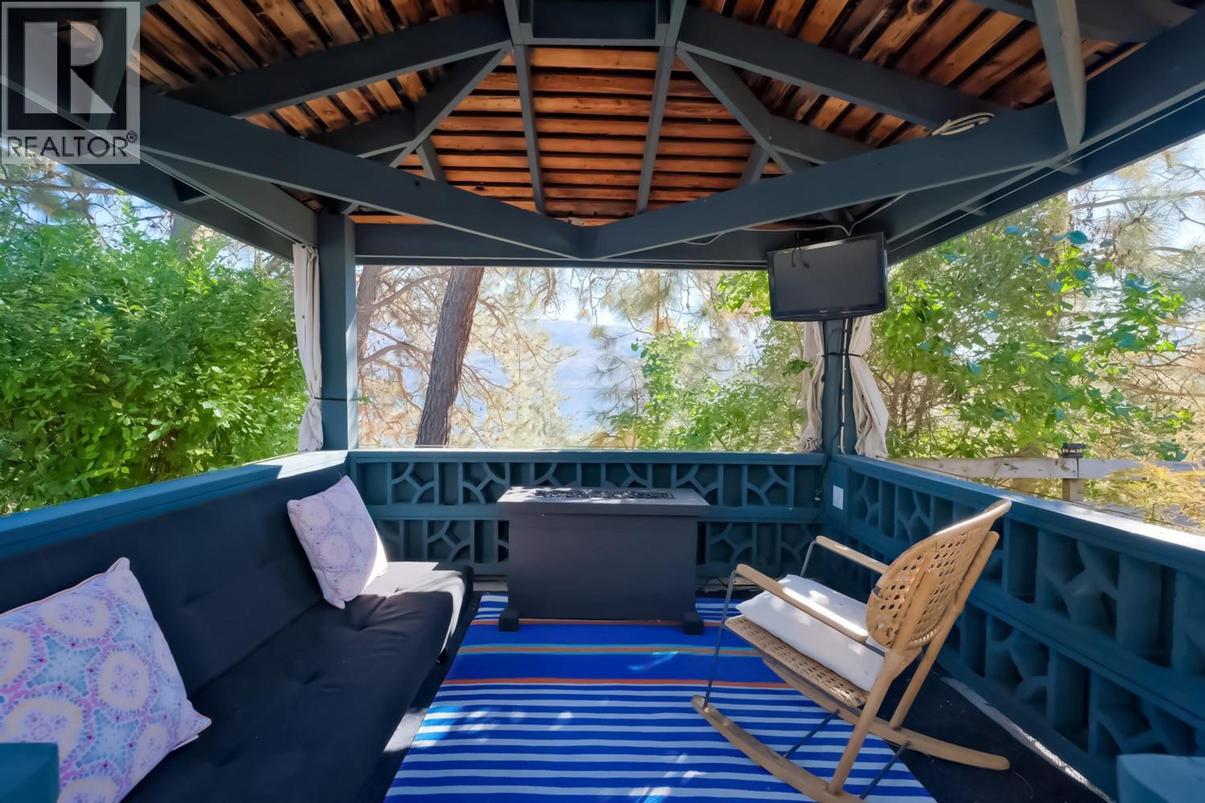 5290 TREPANIER BENCH ROAD - 38