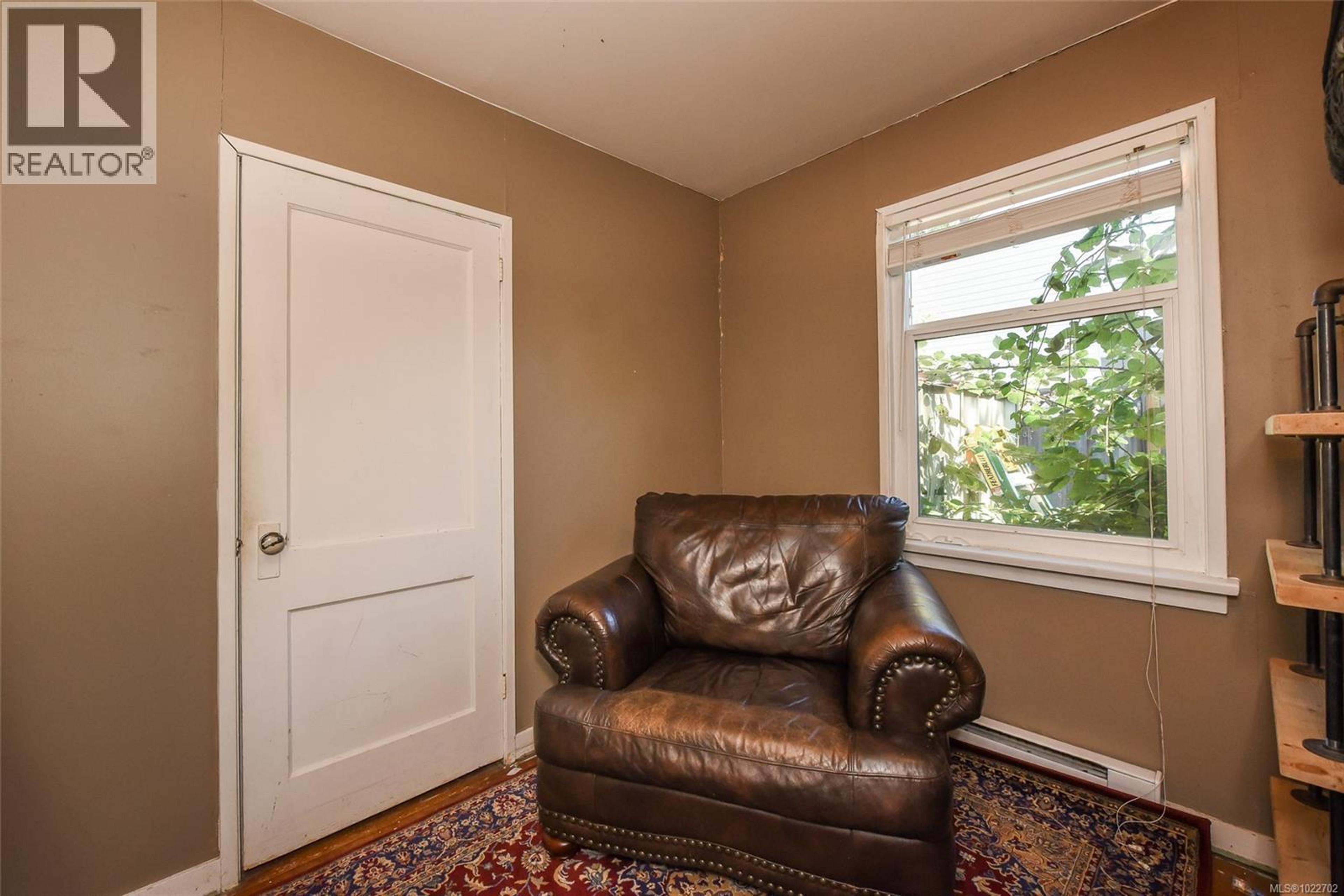 2767 ULVERSTON AVE - 15