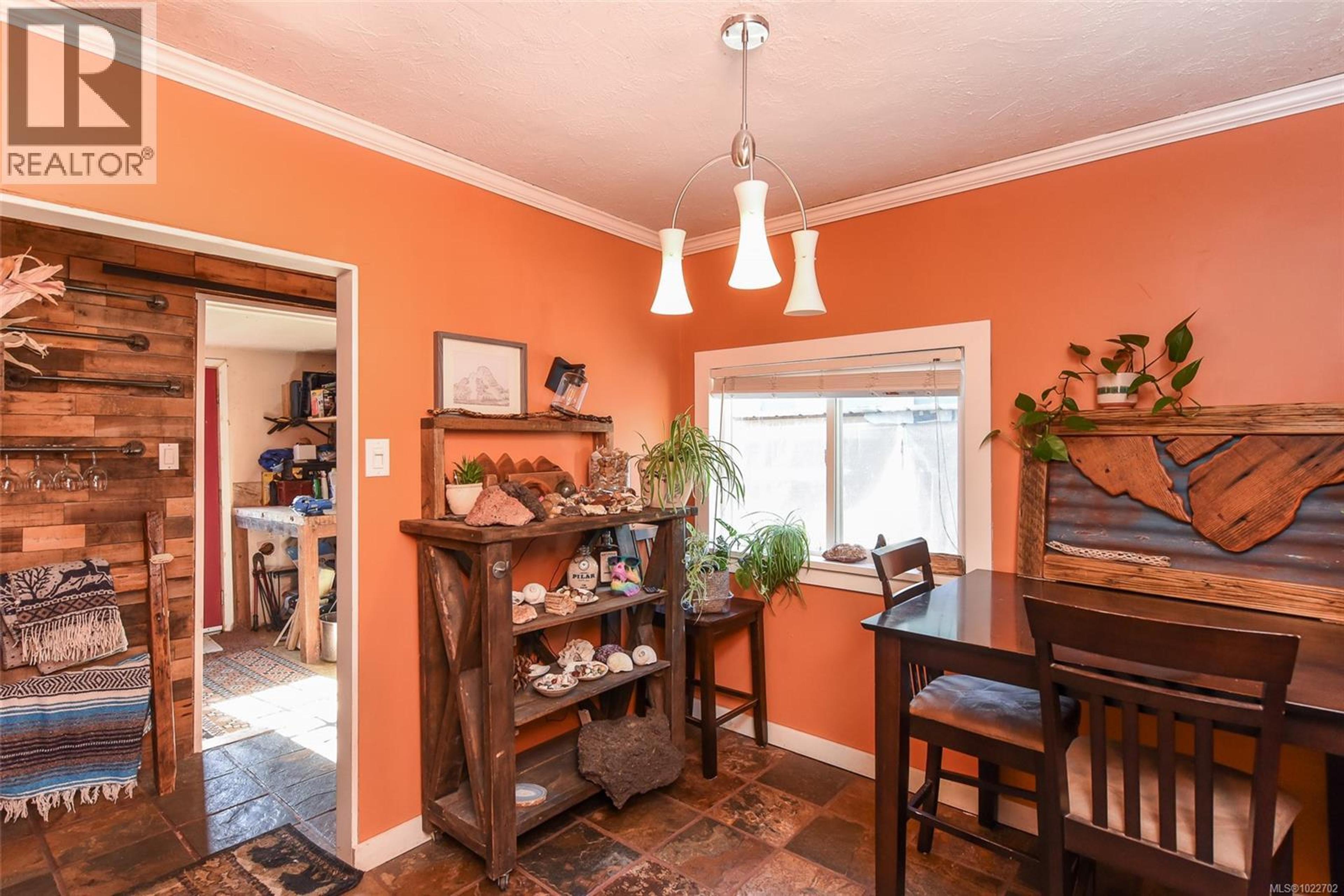 2767 ULVERSTON AVE - 8