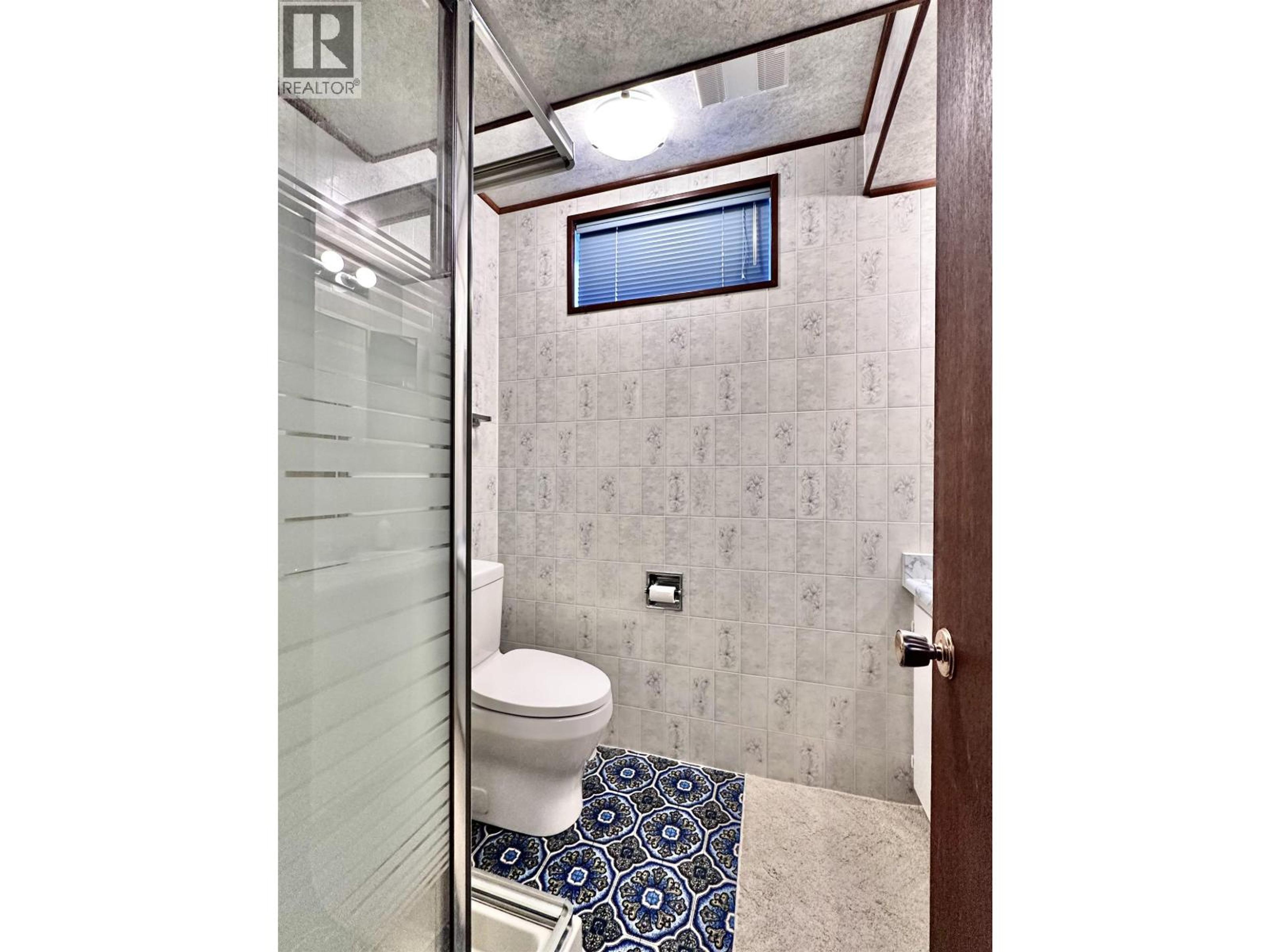 3235 MCLENNAN ROAD - 16