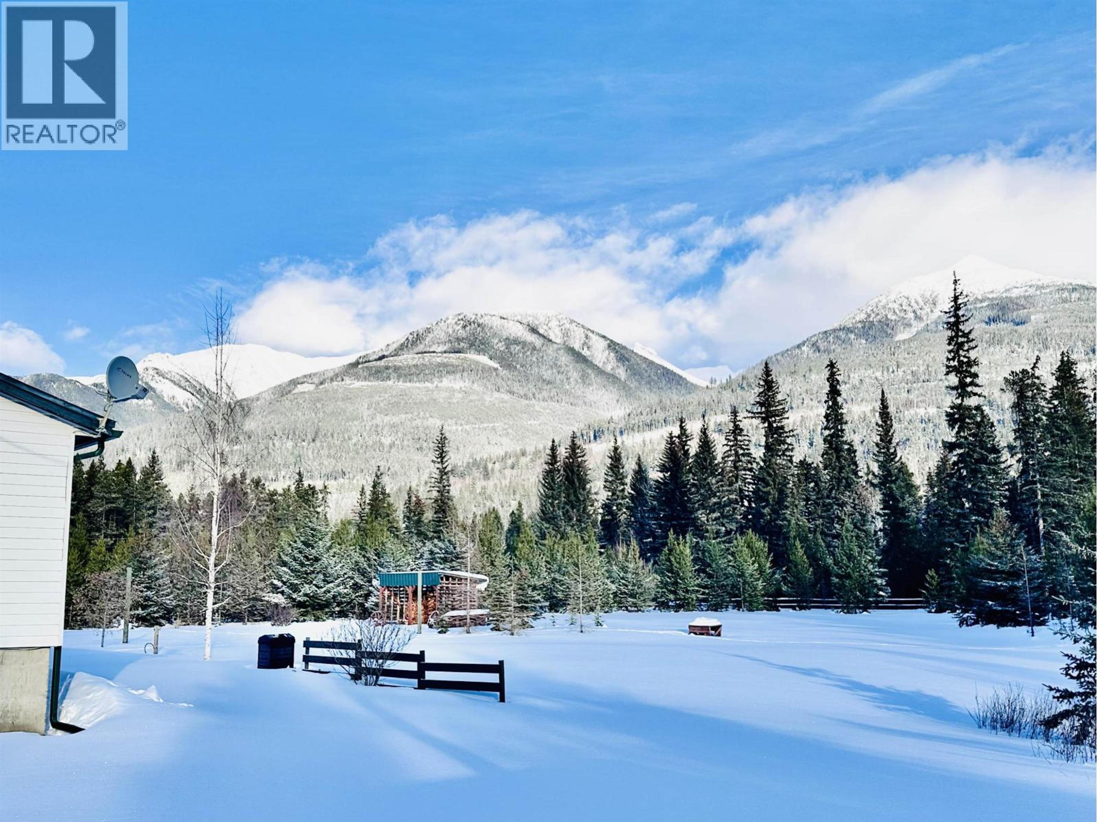 3235 MCLENNAN ROAD - 23