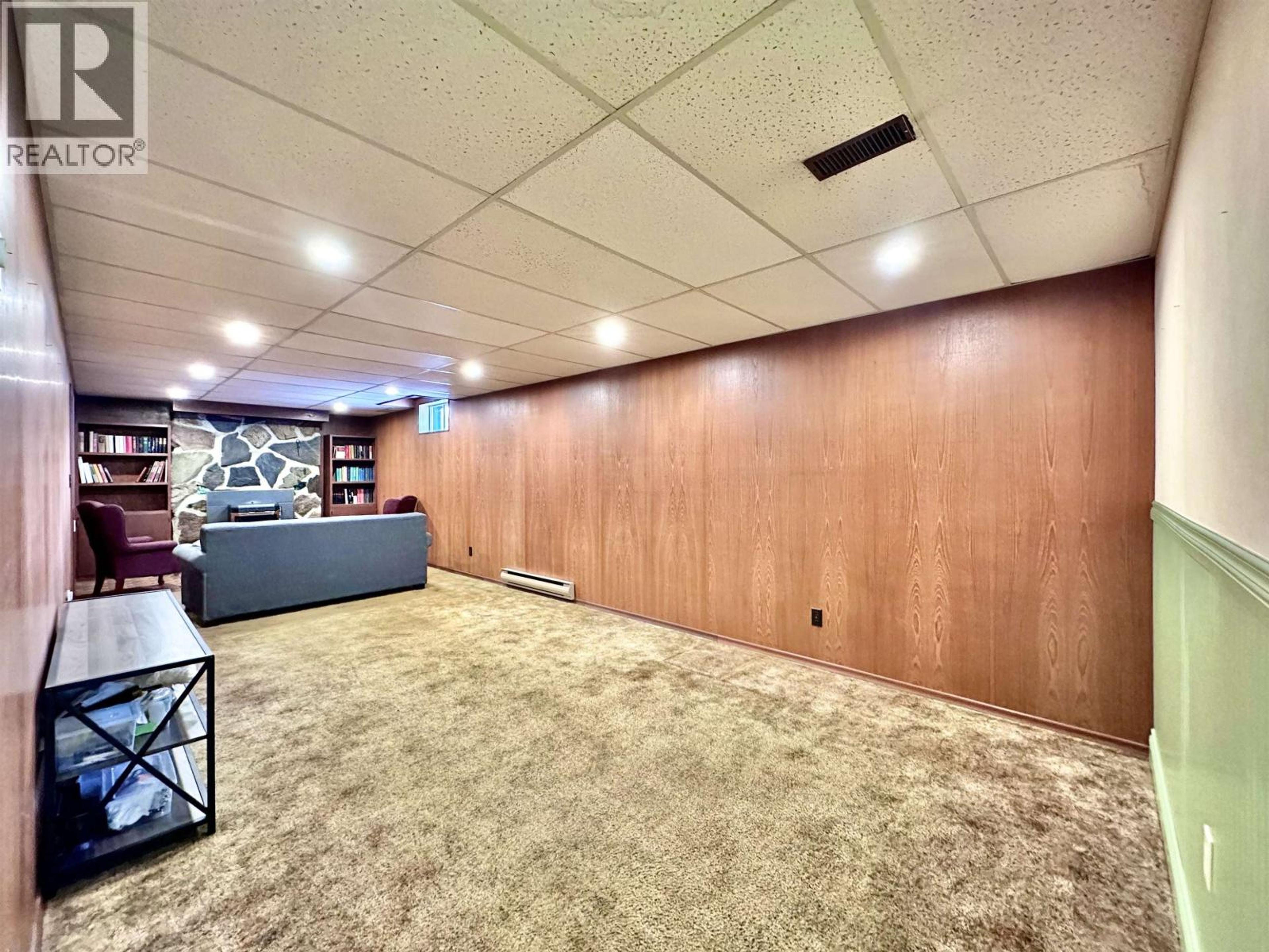 3235 MCLENNAN ROAD - 13