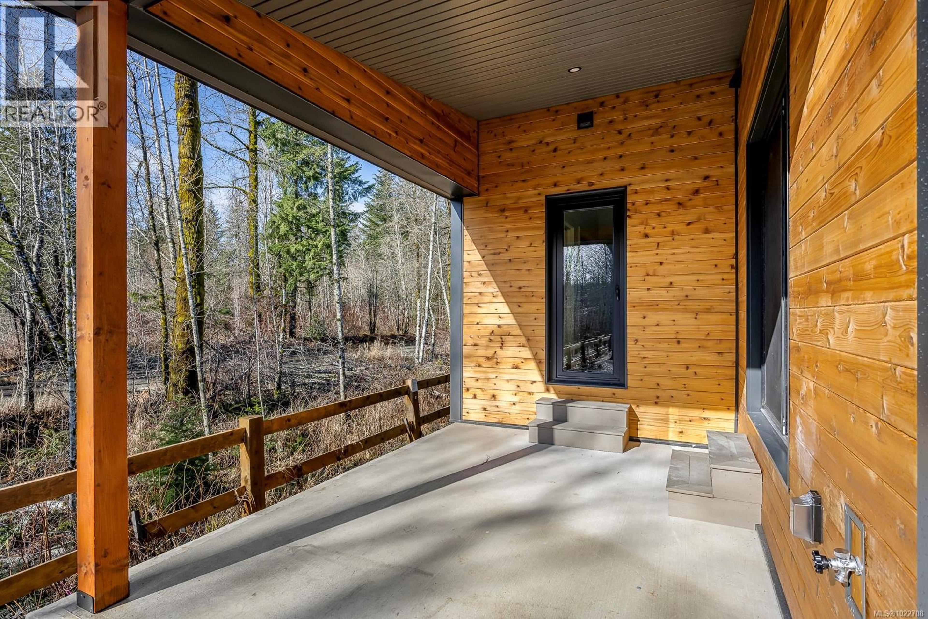 #42 3025 ROYSTON RD - 21