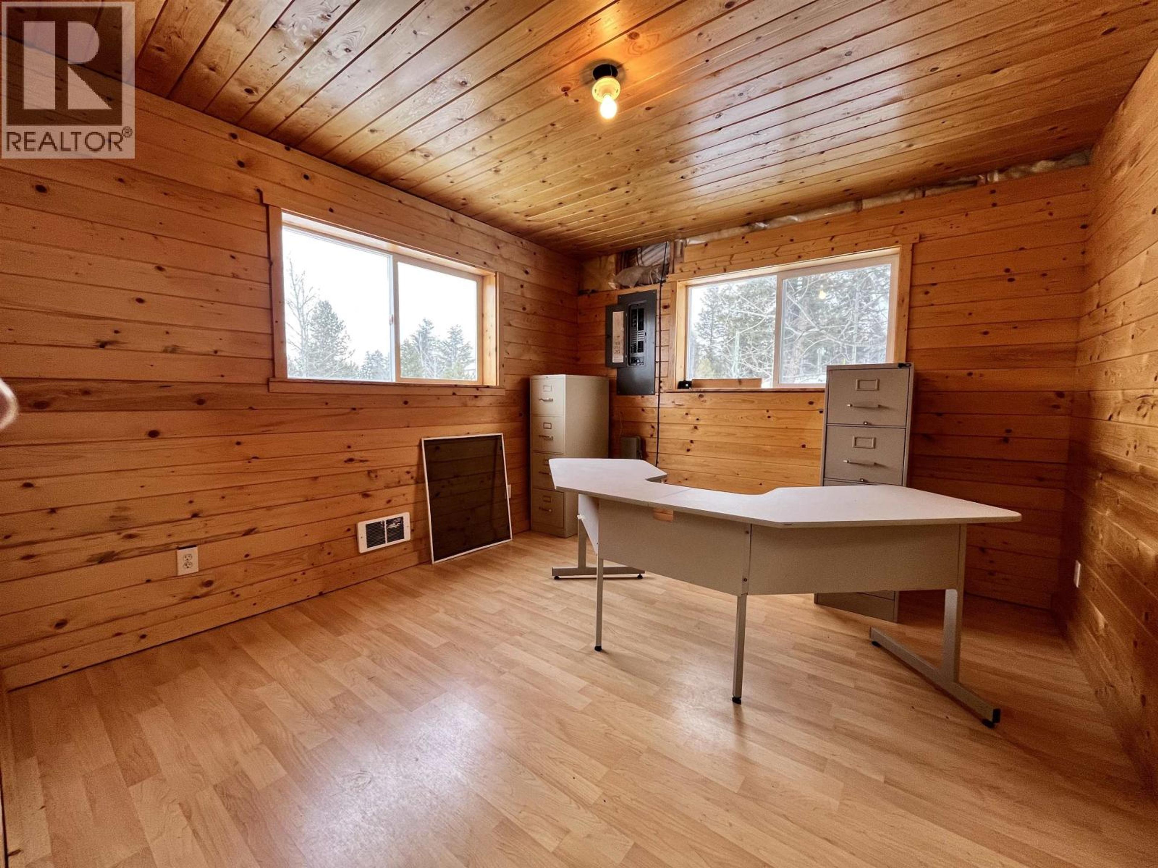 5574 LAKESIDE COURT - 16