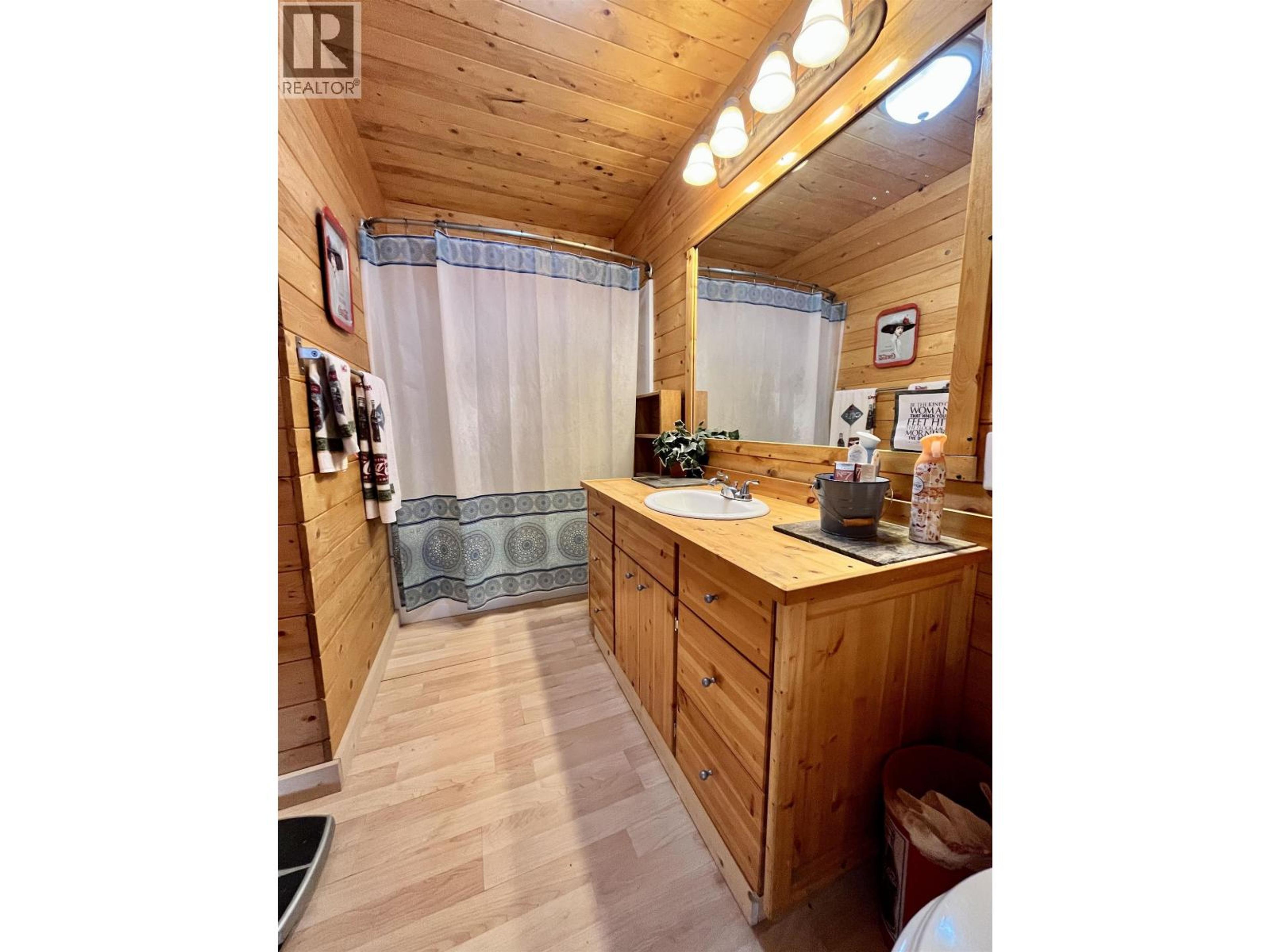 5574 LAKESIDE COURT - 11