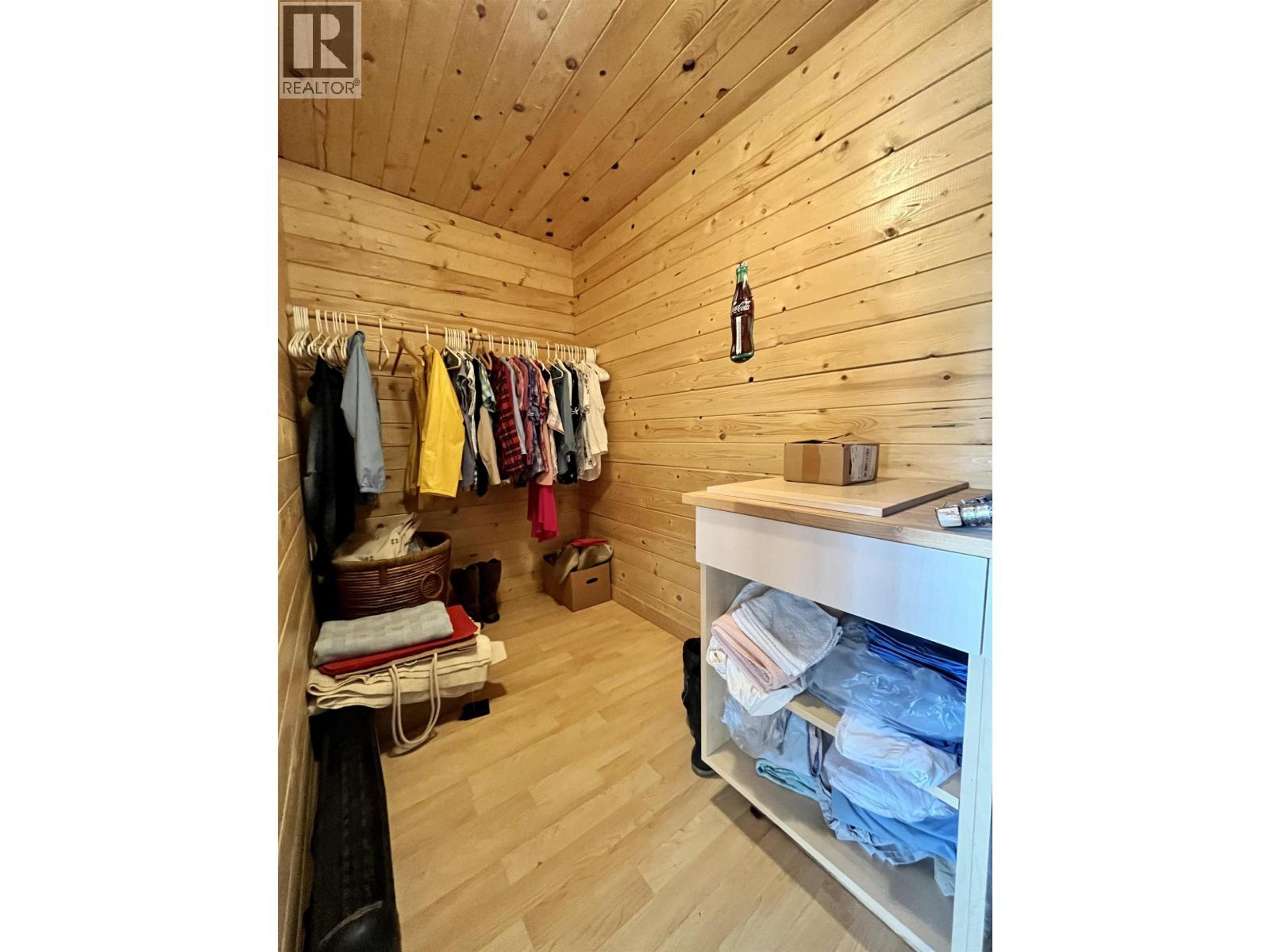 5574 LAKESIDE COURT - 13