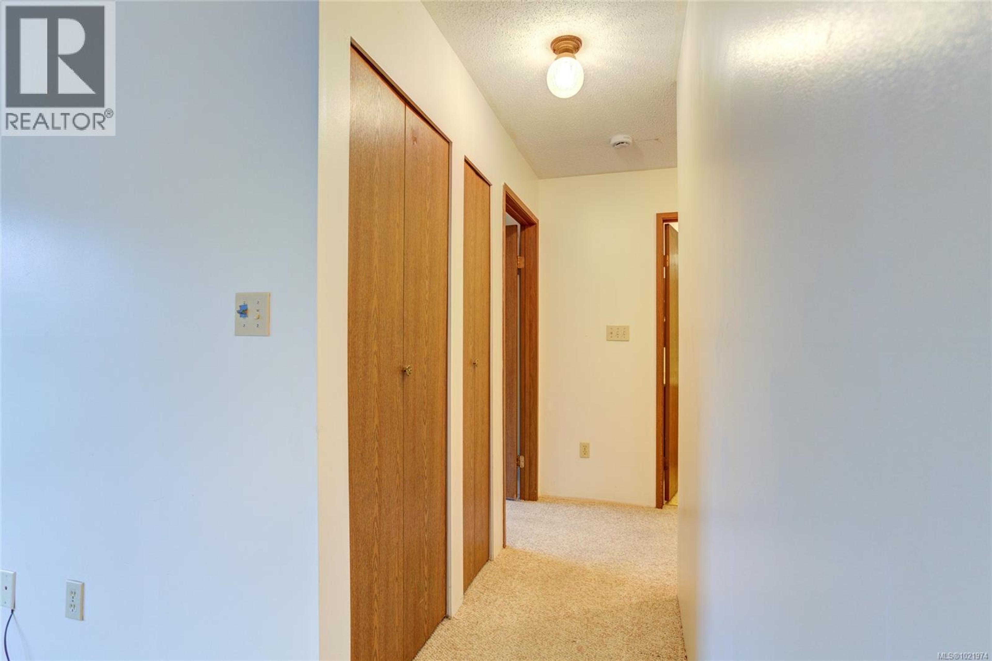 #206 18 KING GEORGE ST - 18