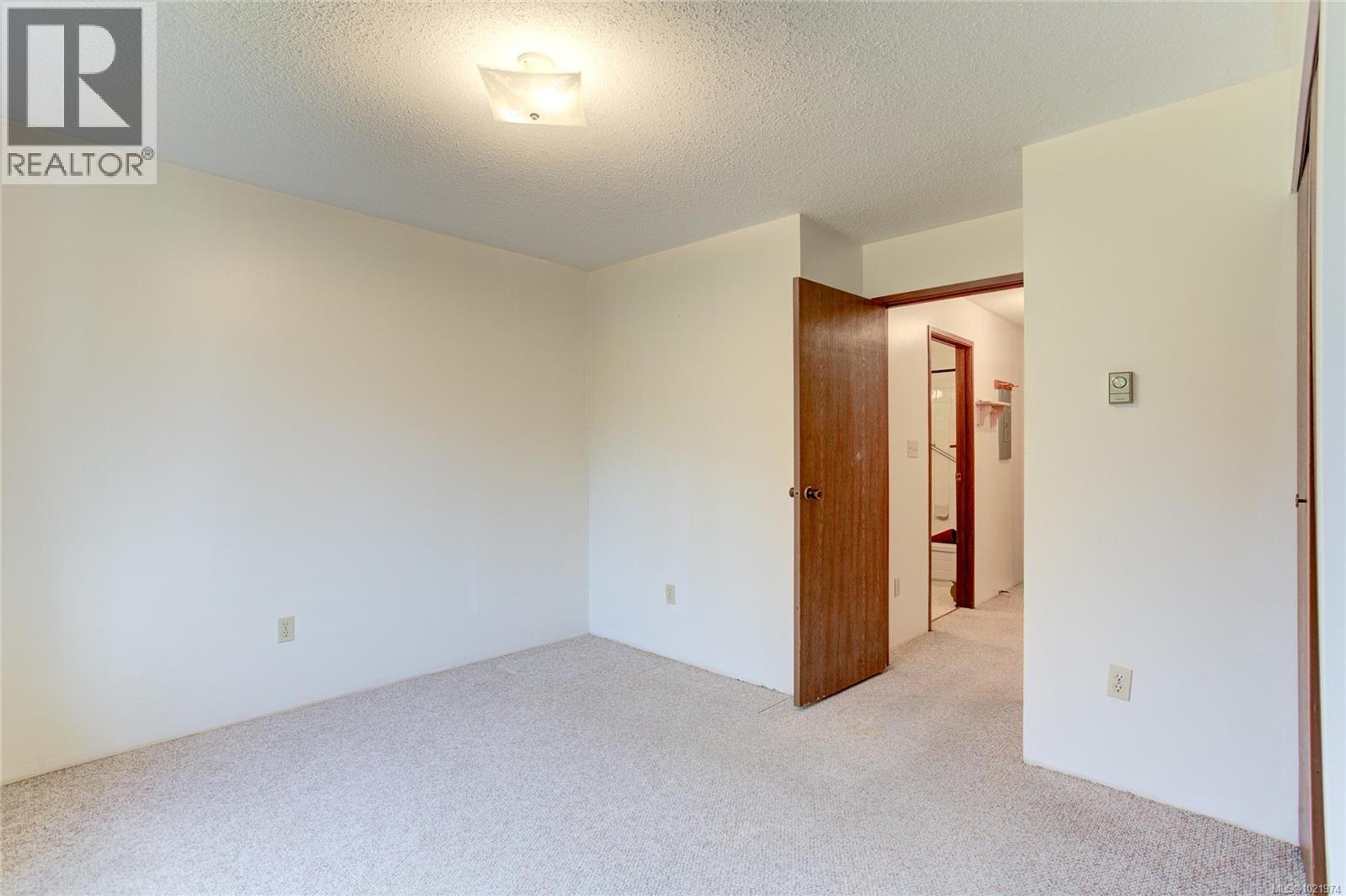 #206 18 KING GEORGE ST - 25