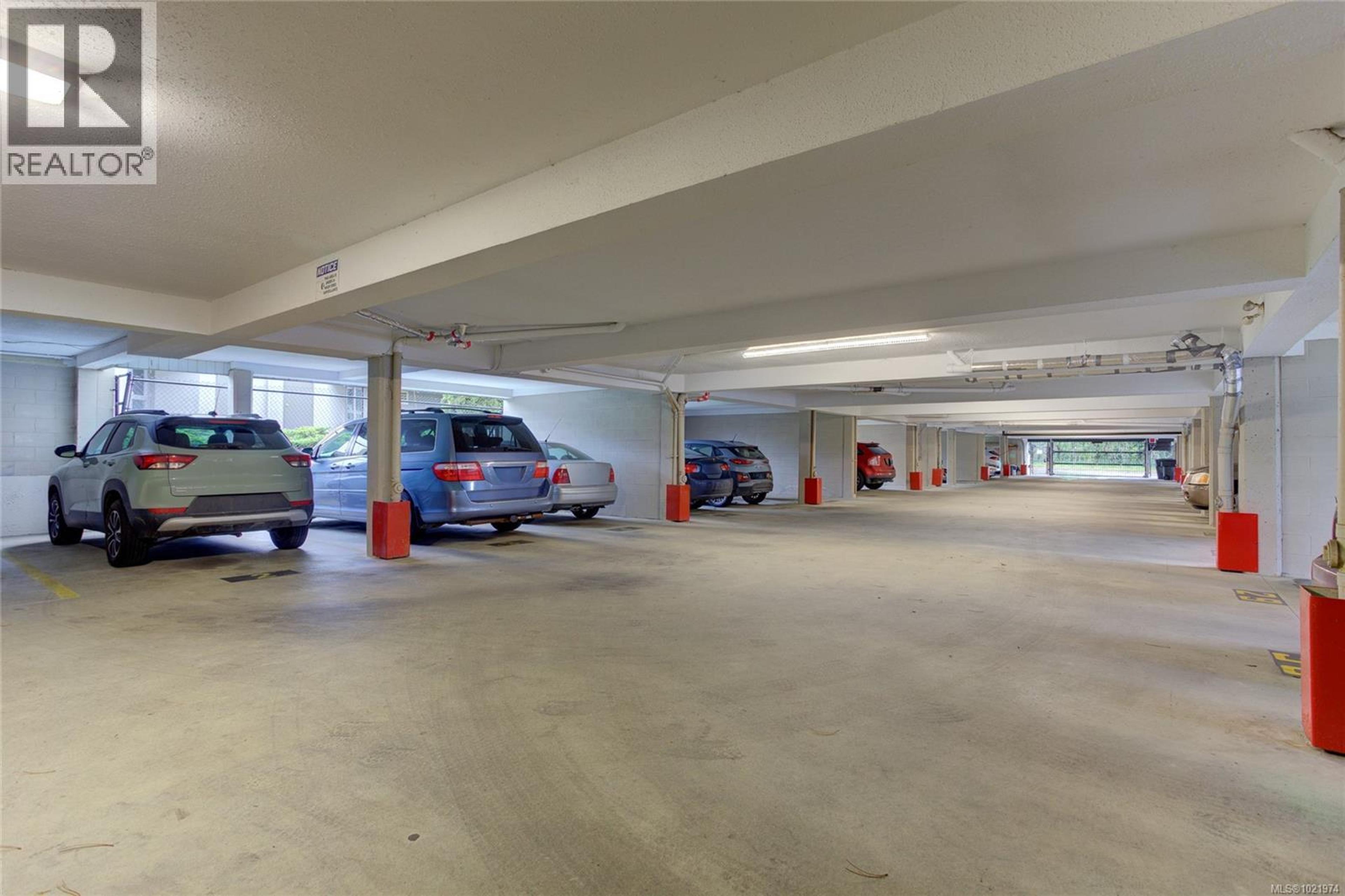 #206 18 KING GEORGE ST - 28