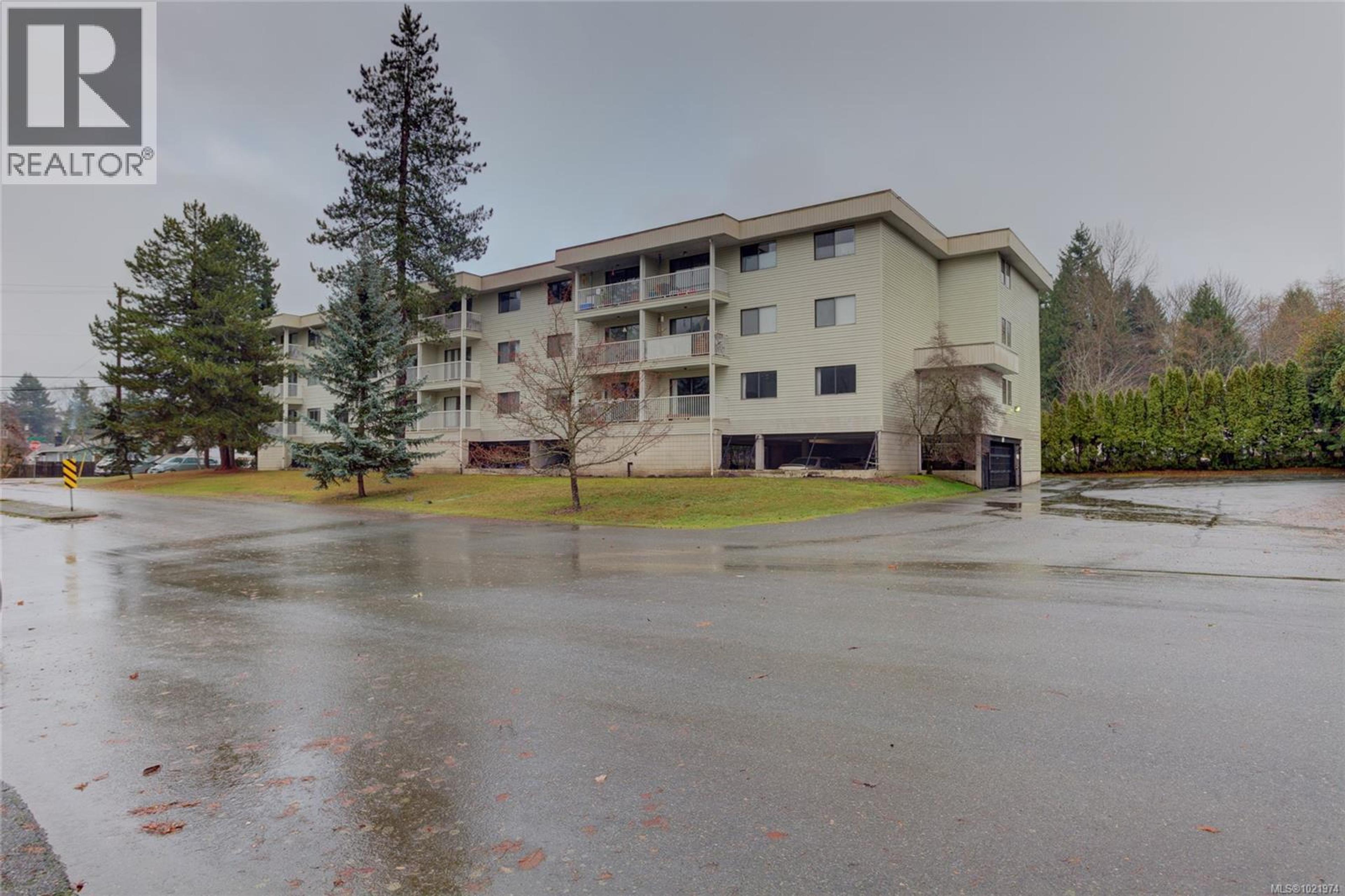 #206 18 KING GEORGE ST - 30