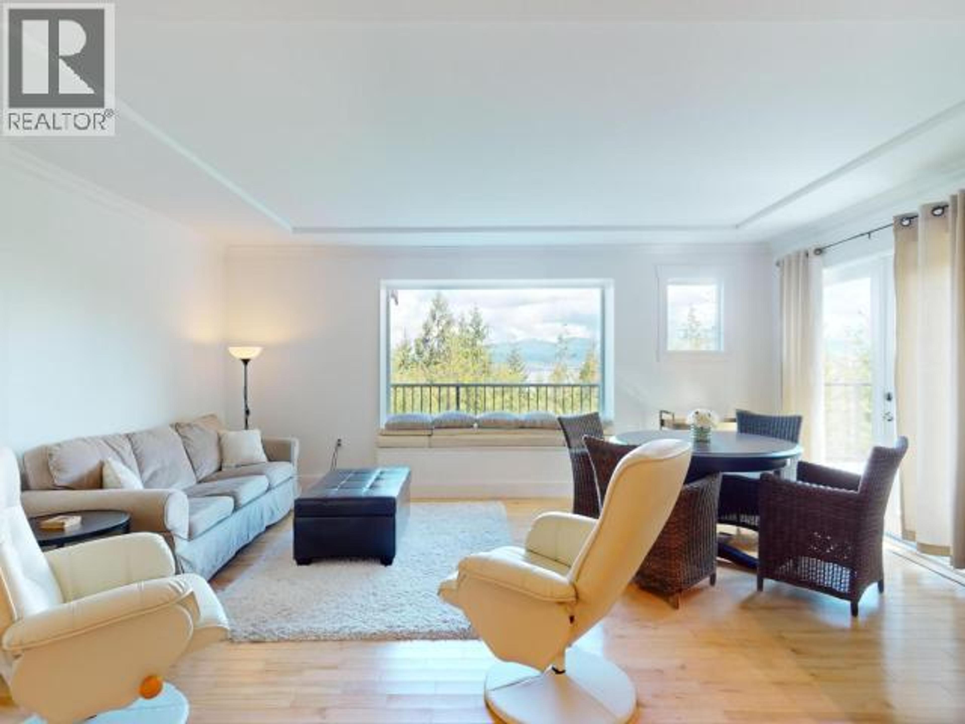 2389 WALL STREET - 5