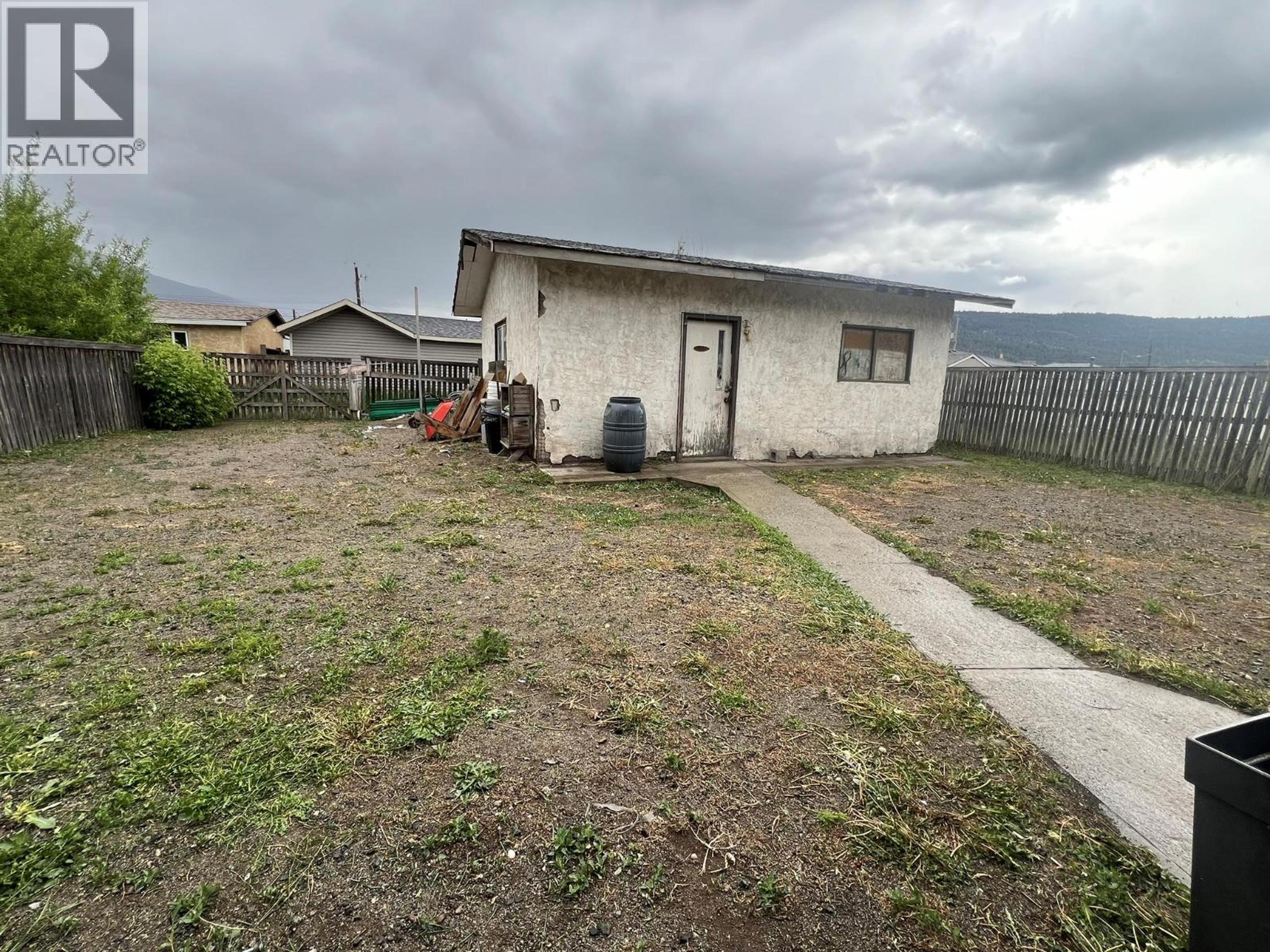 2376 QUILCHENA AVENUE - 8
