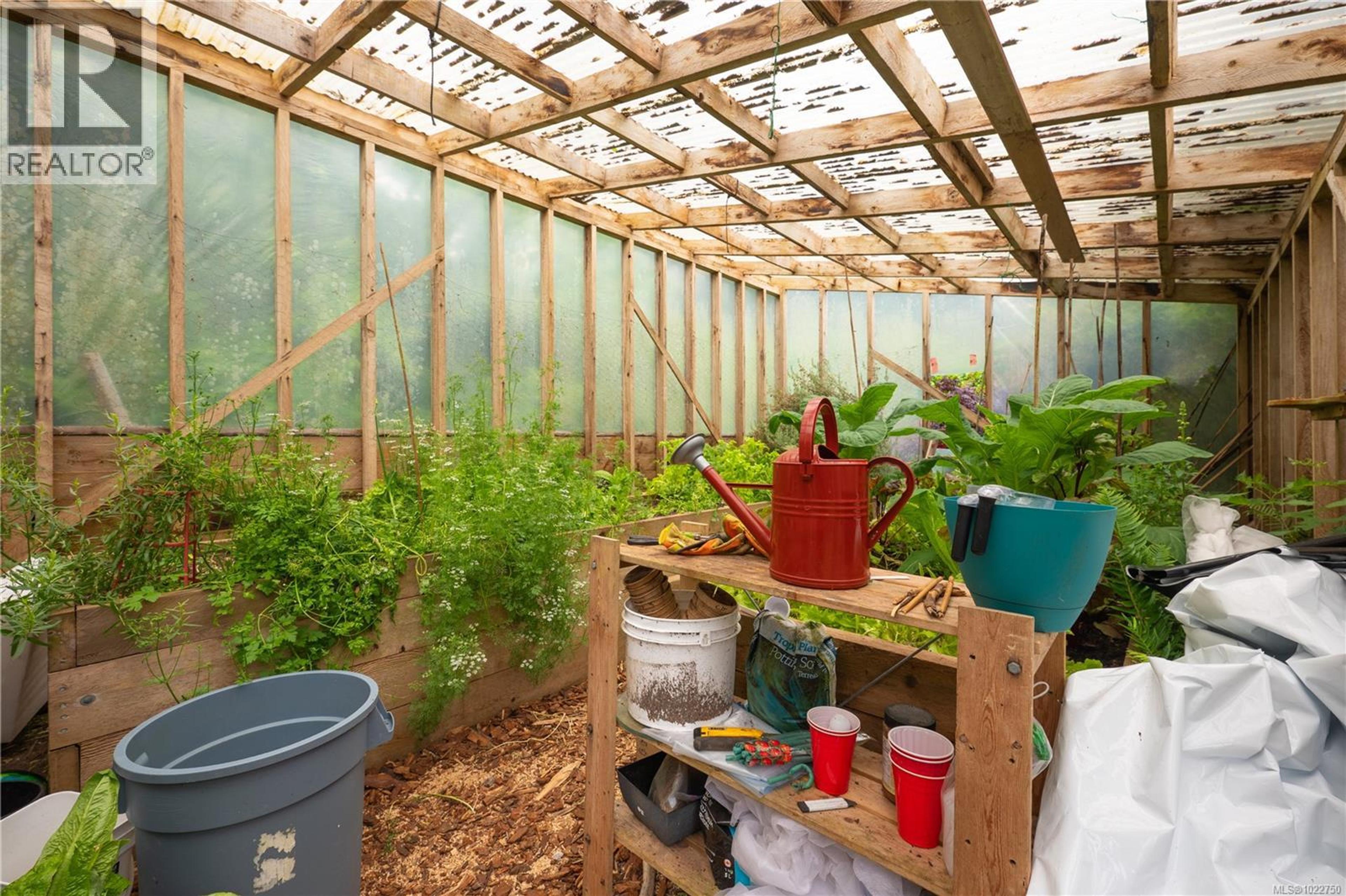 1364 CHESTERMAN BEACH RD - 20