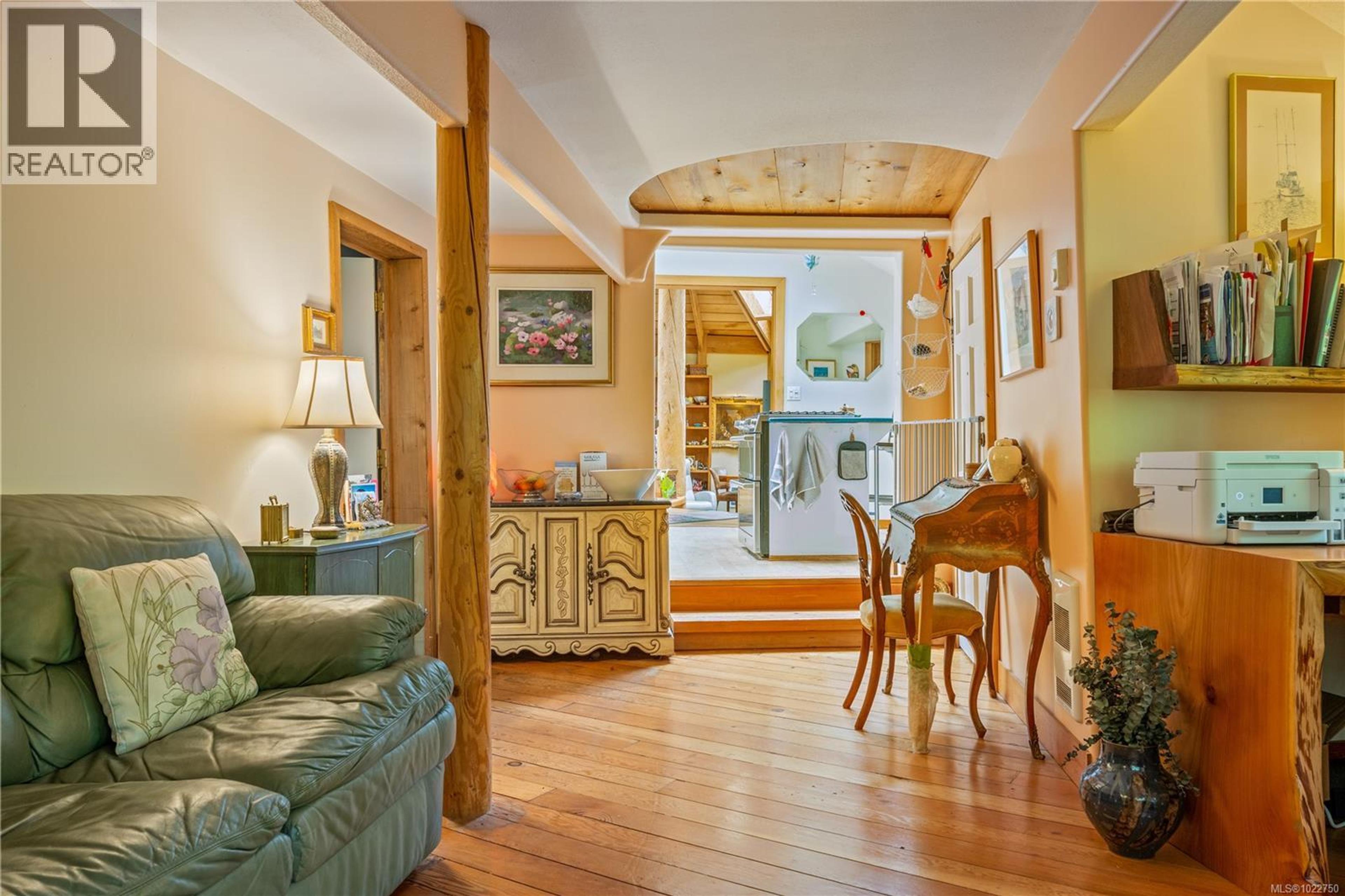 1364 CHESTERMAN BEACH RD - 38