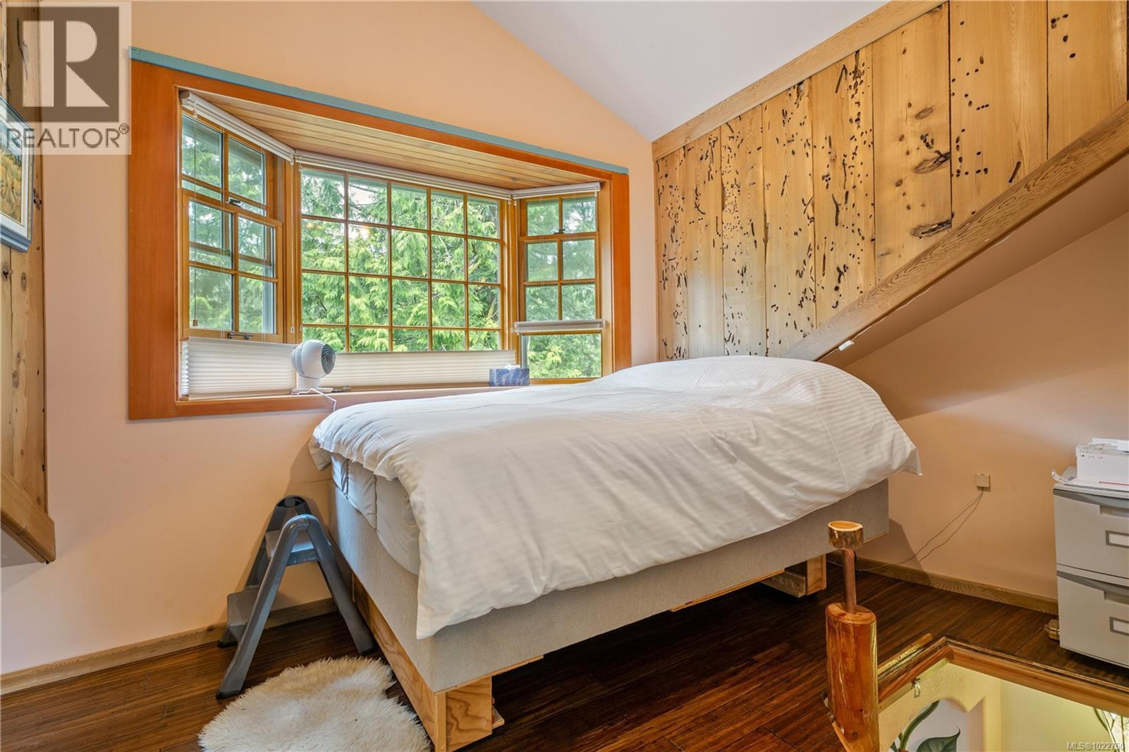 1364 CHESTERMAN BEACH RD - 42