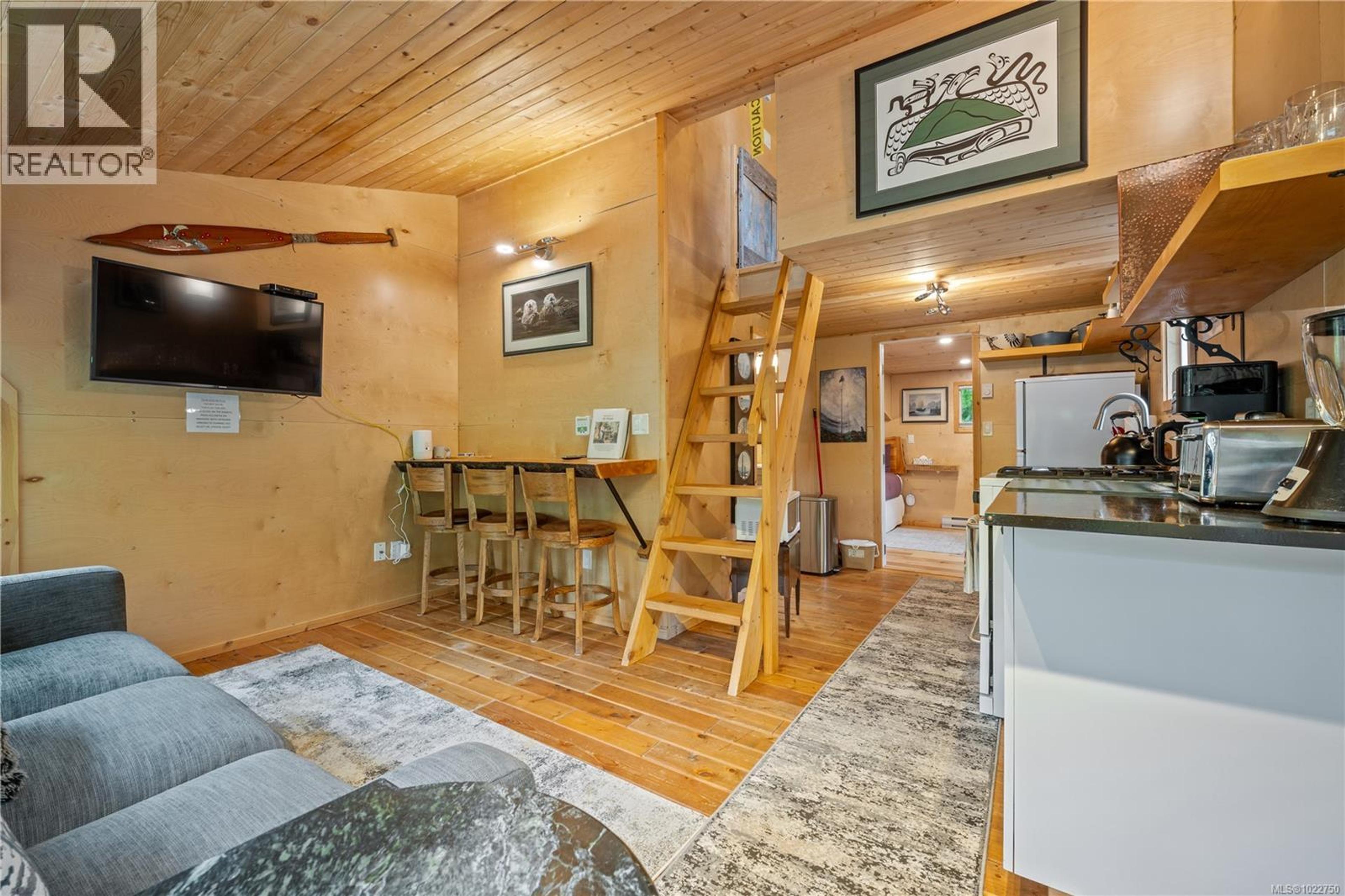 1364 CHESTERMAN BEACH RD - 52