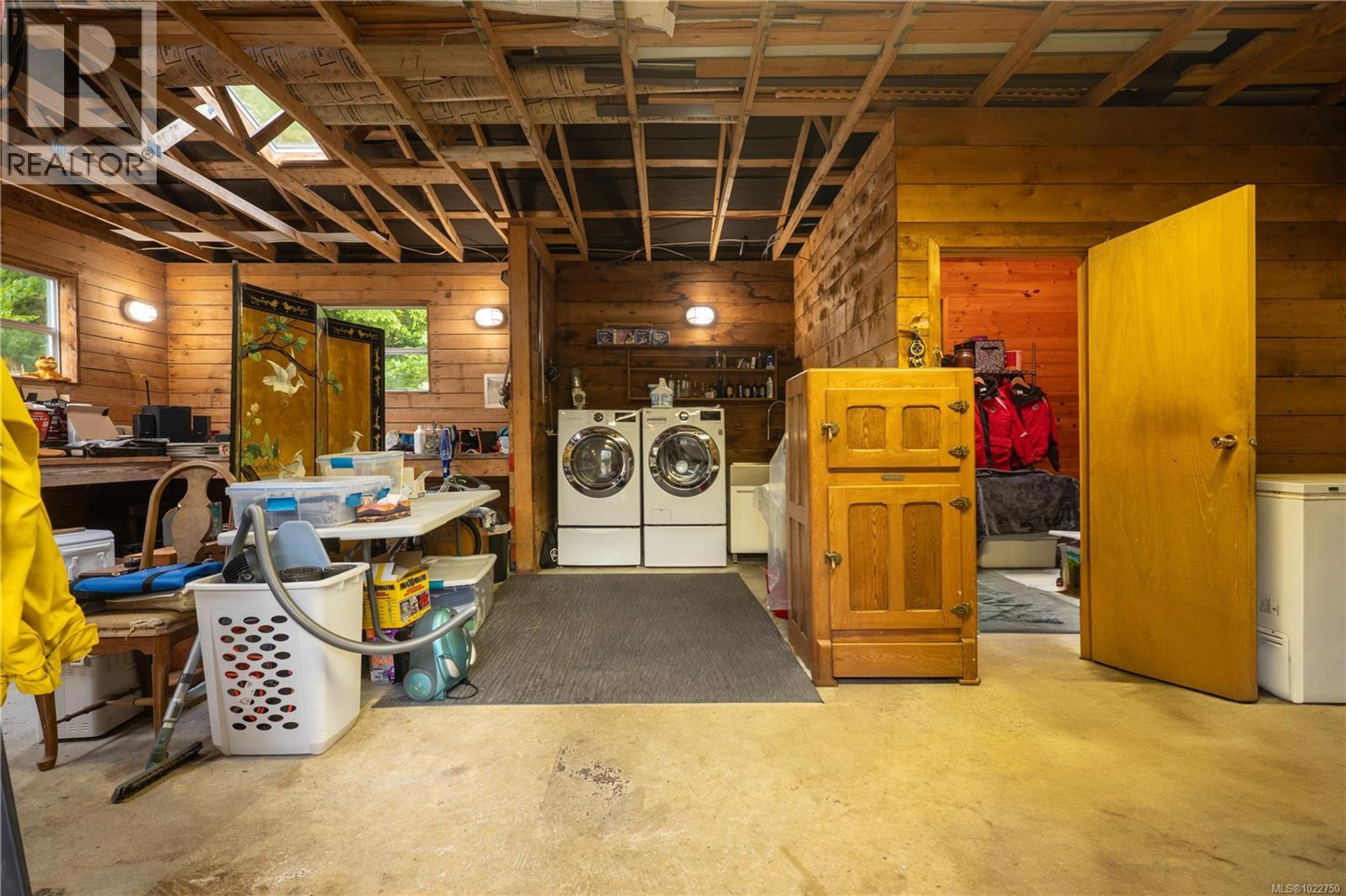 1364 CHESTERMAN BEACH RD - 66