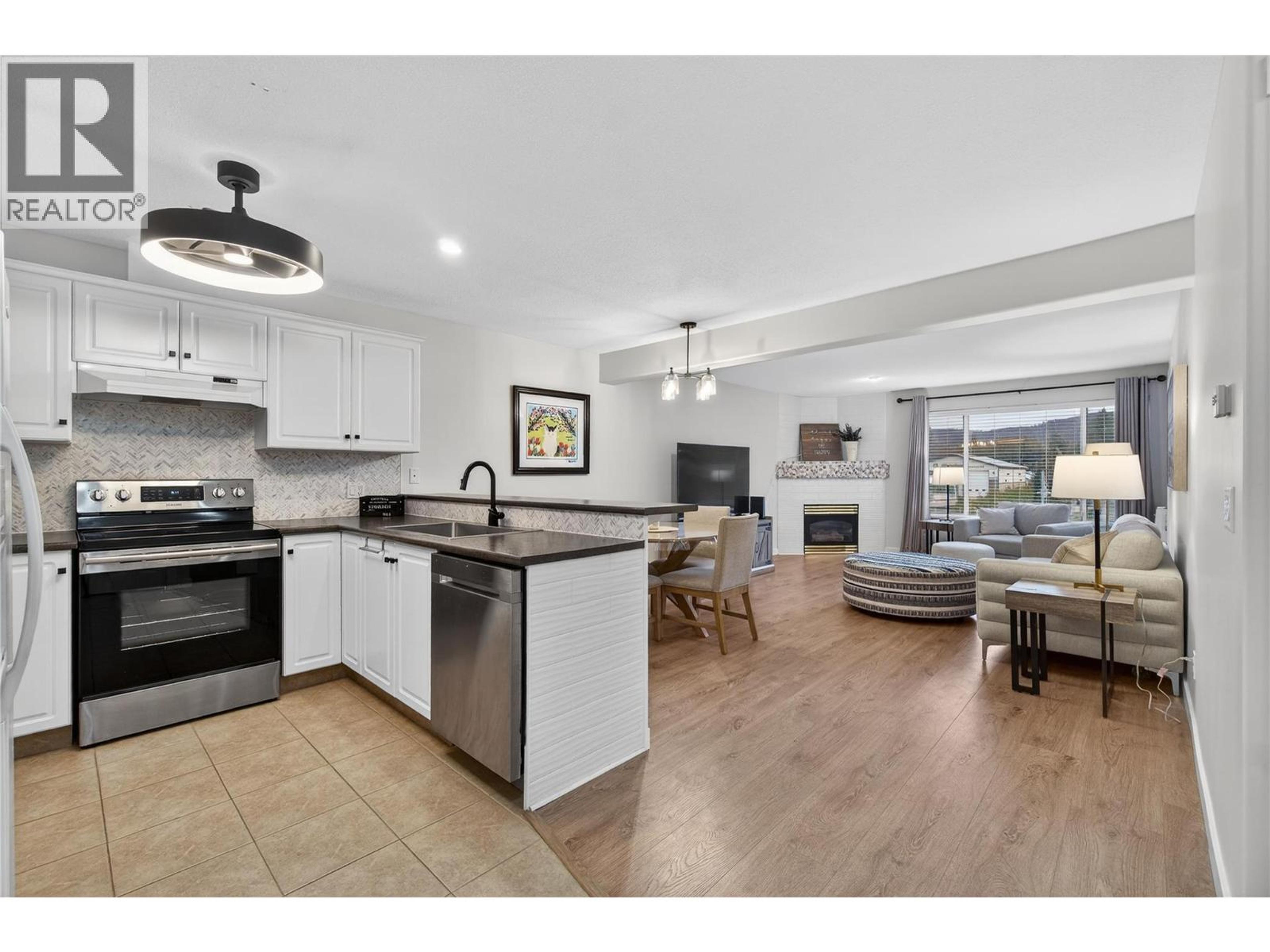 #206 1002 RIVERSIDE AVENUE - 21