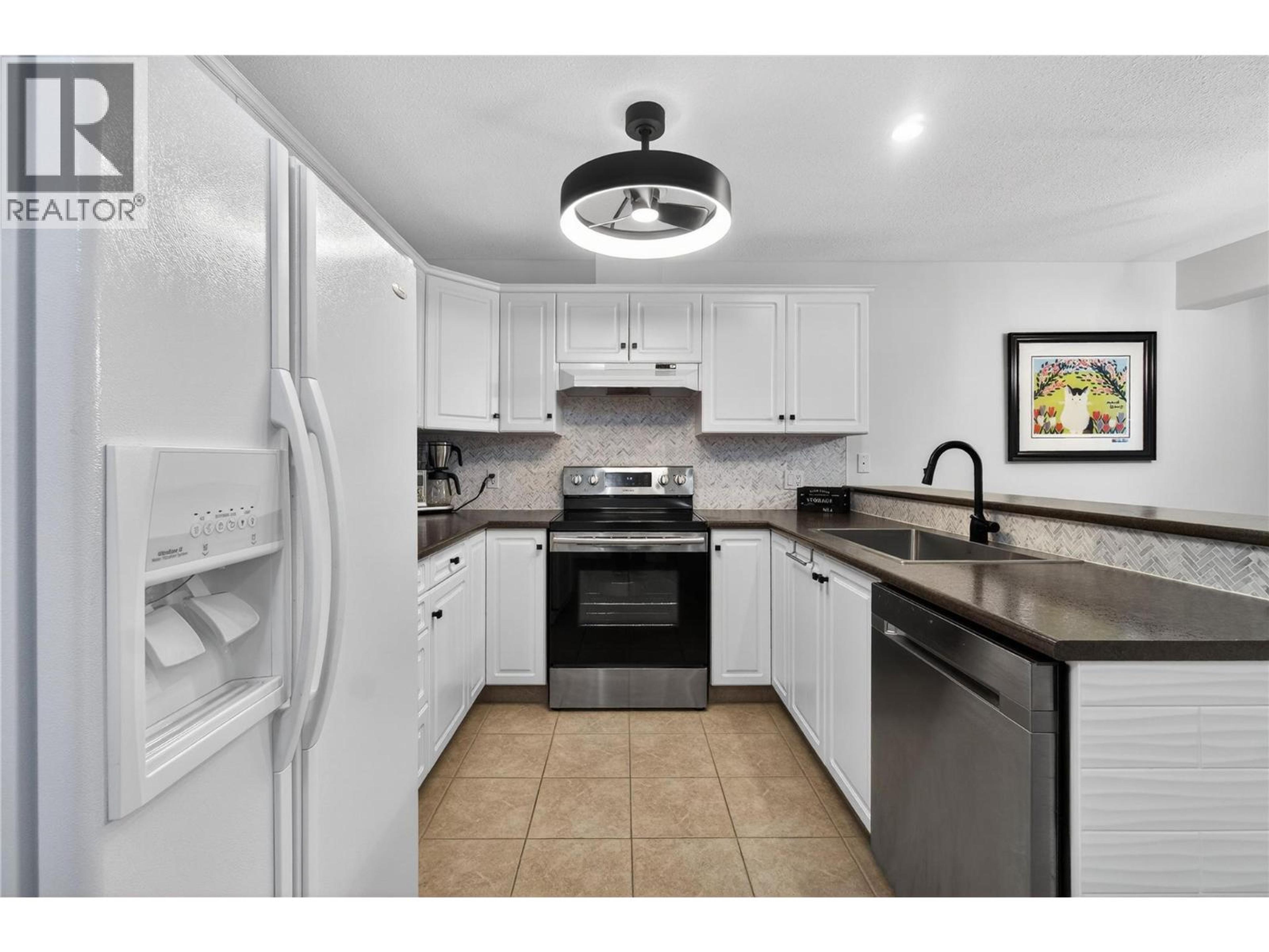 #206 1002 RIVERSIDE AVENUE - 16