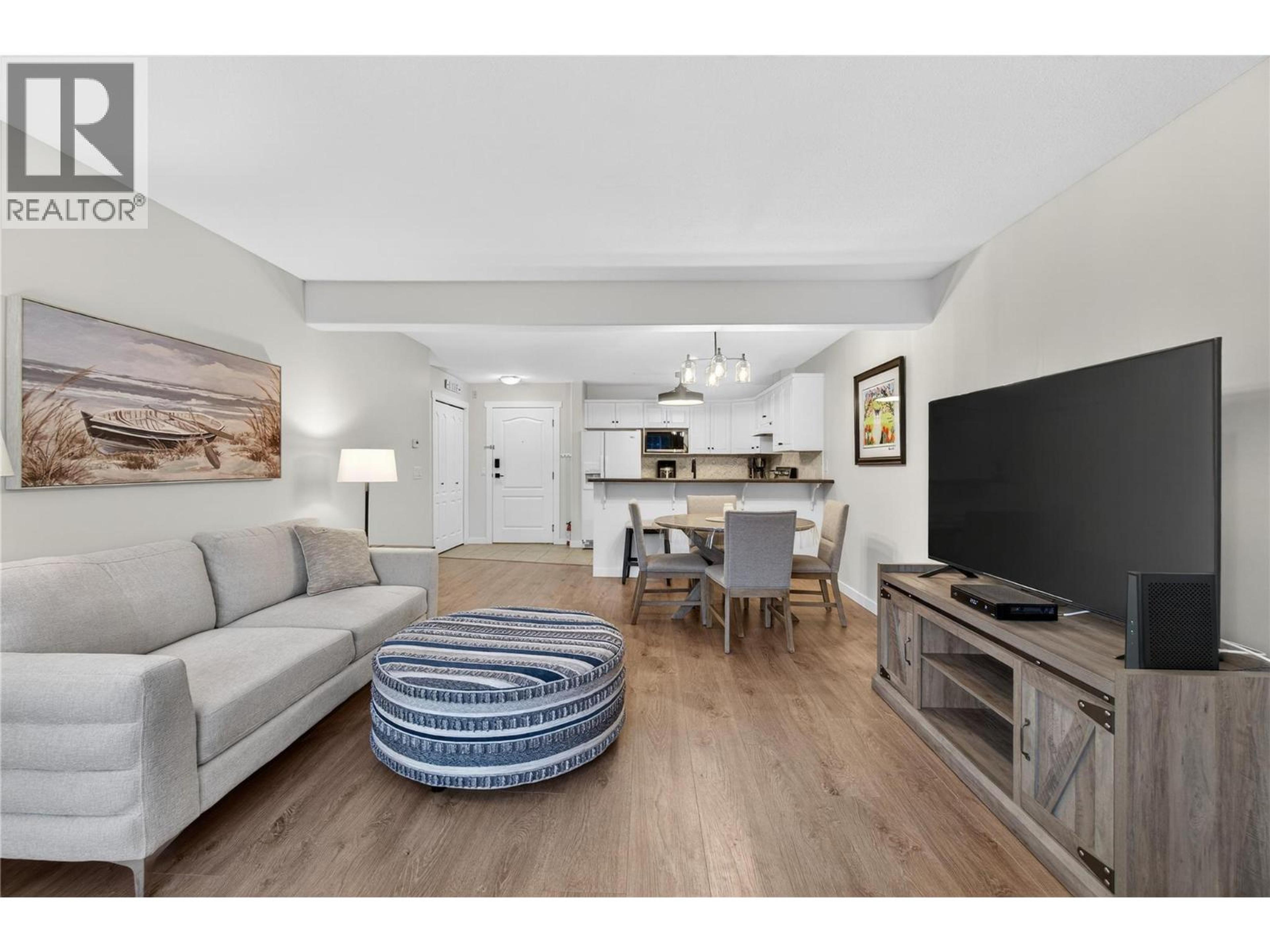 #206 1002 RIVERSIDE AVENUE - 11