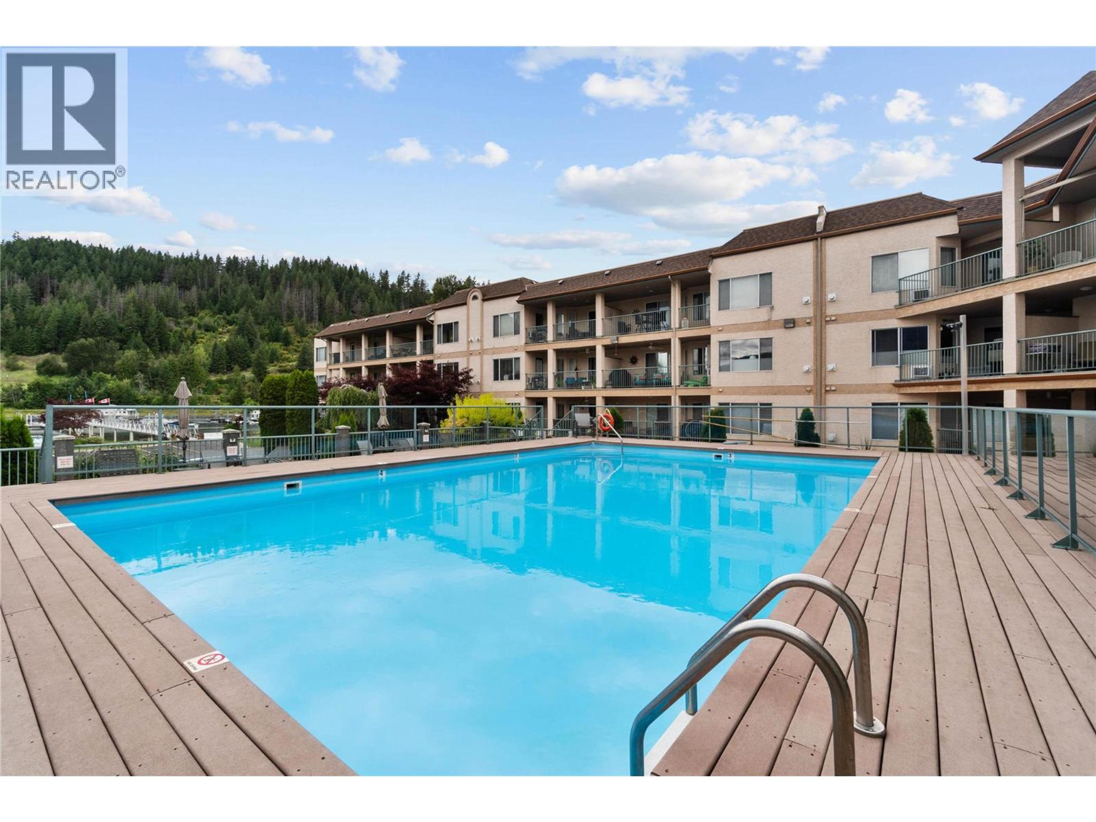 #206 1002 RIVERSIDE AVENUE - 38