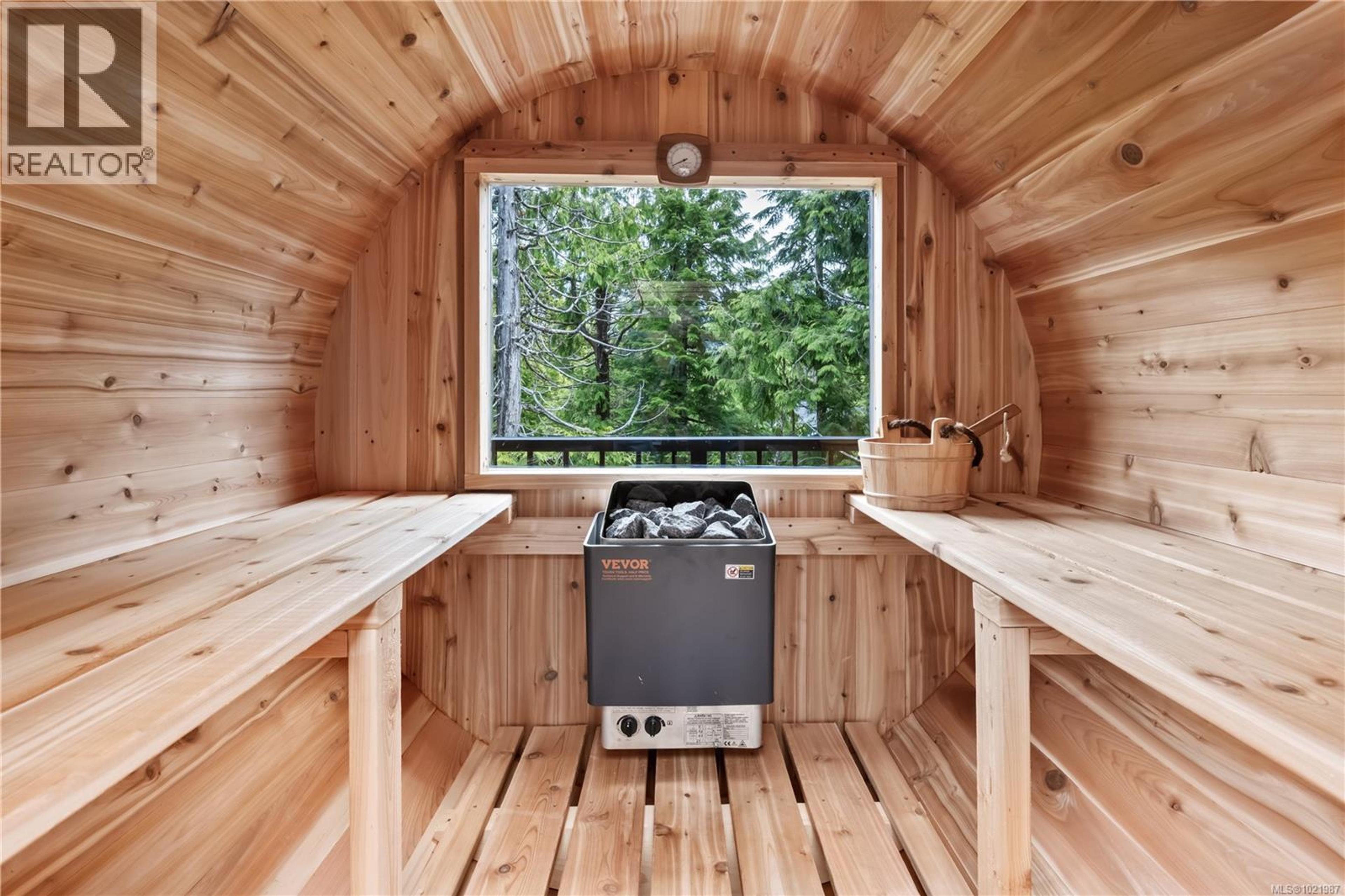 1708 RAINFOREST LANE - 95