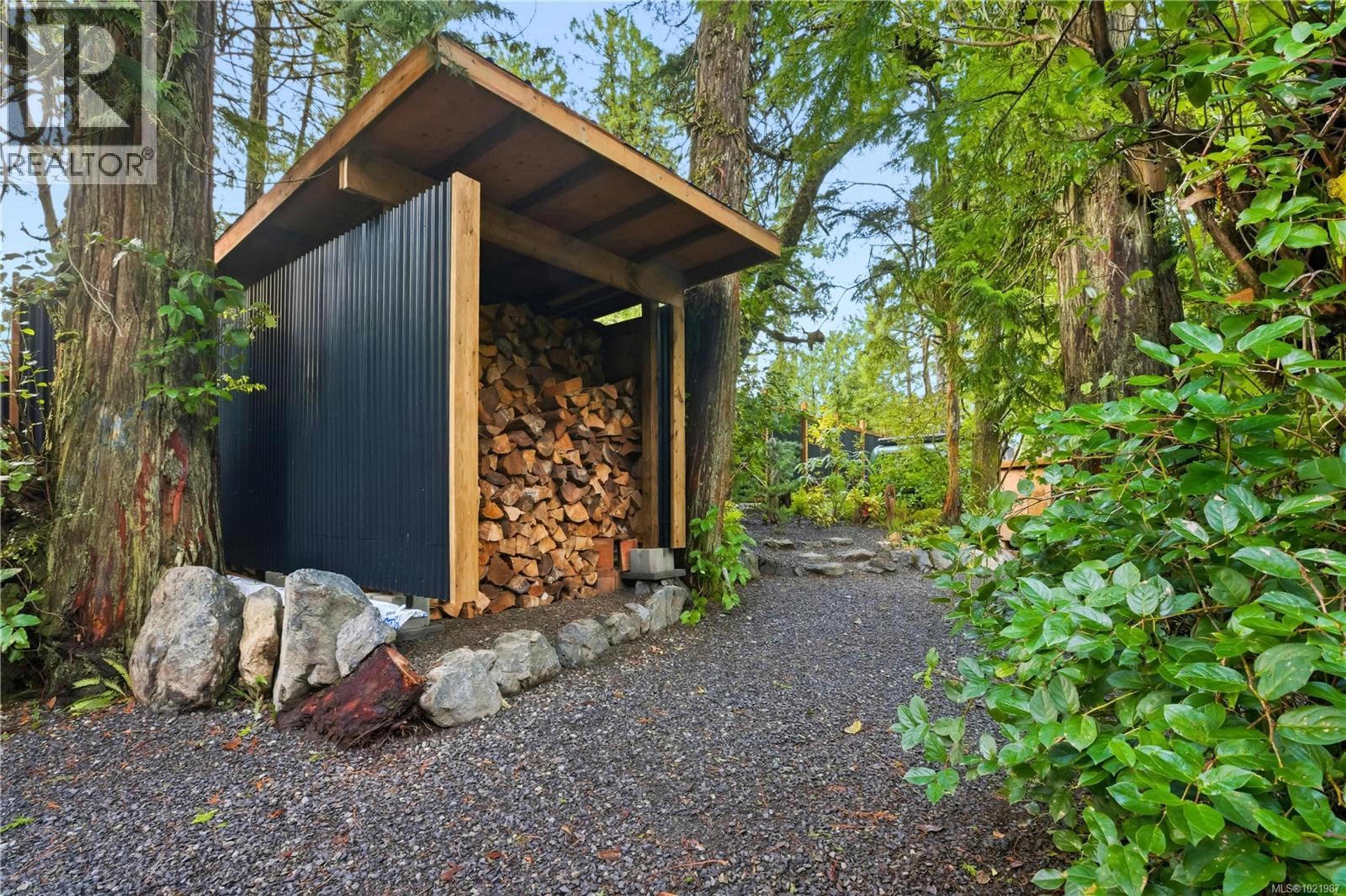 1708 RAINFOREST LANE - 75