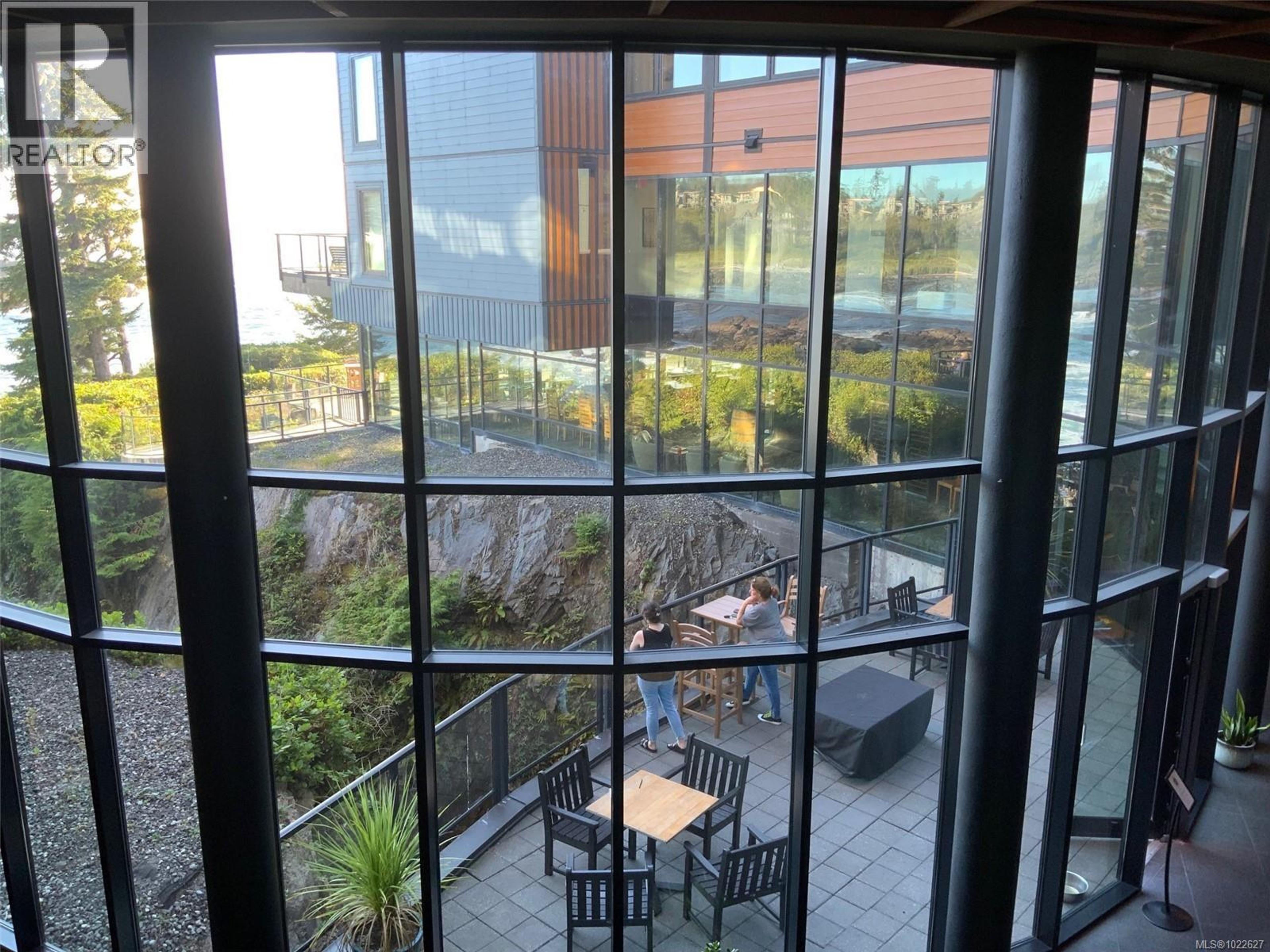 #1601 596 MARINE DR - 31