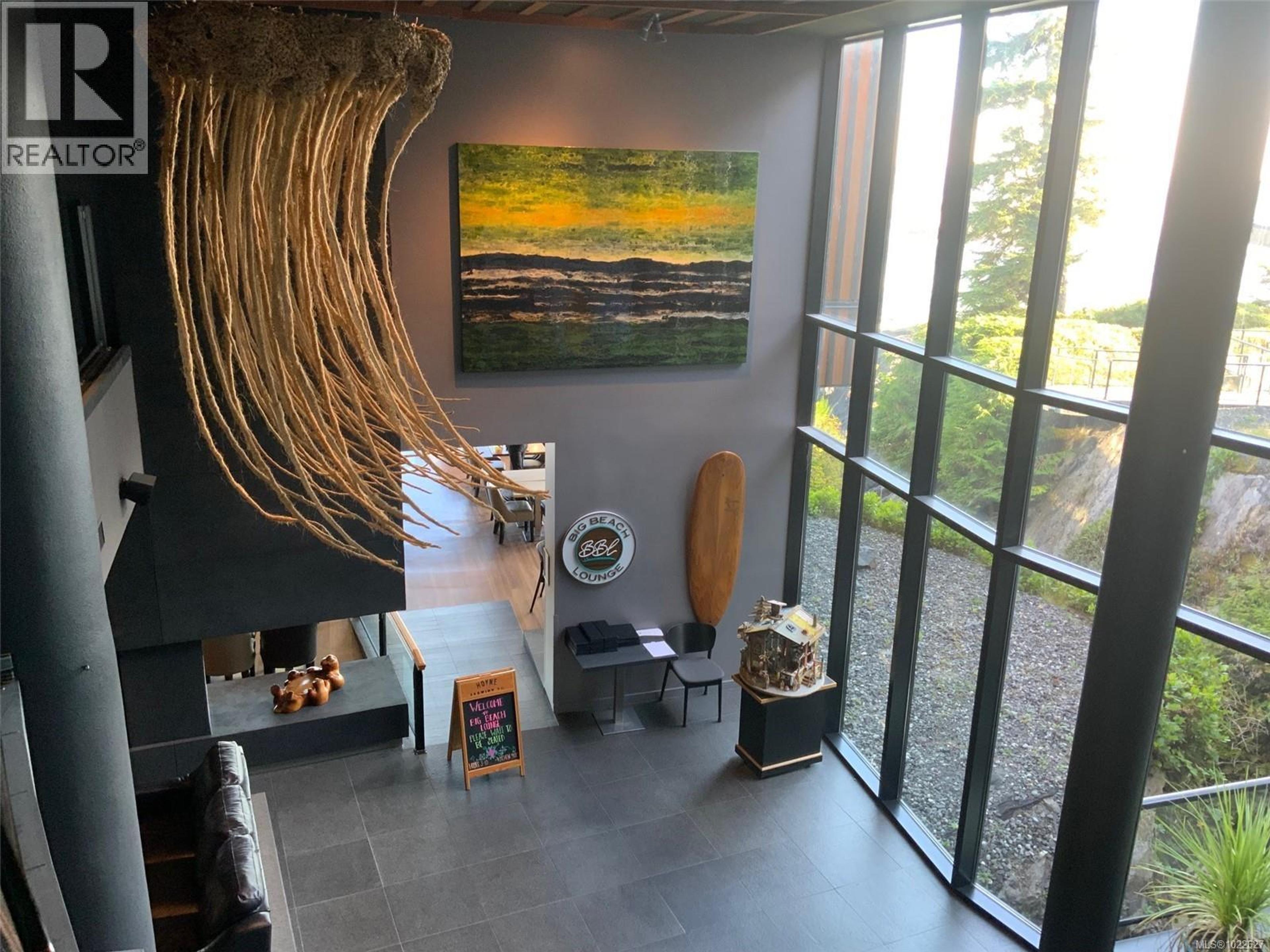 #1601 596 MARINE DR - 36